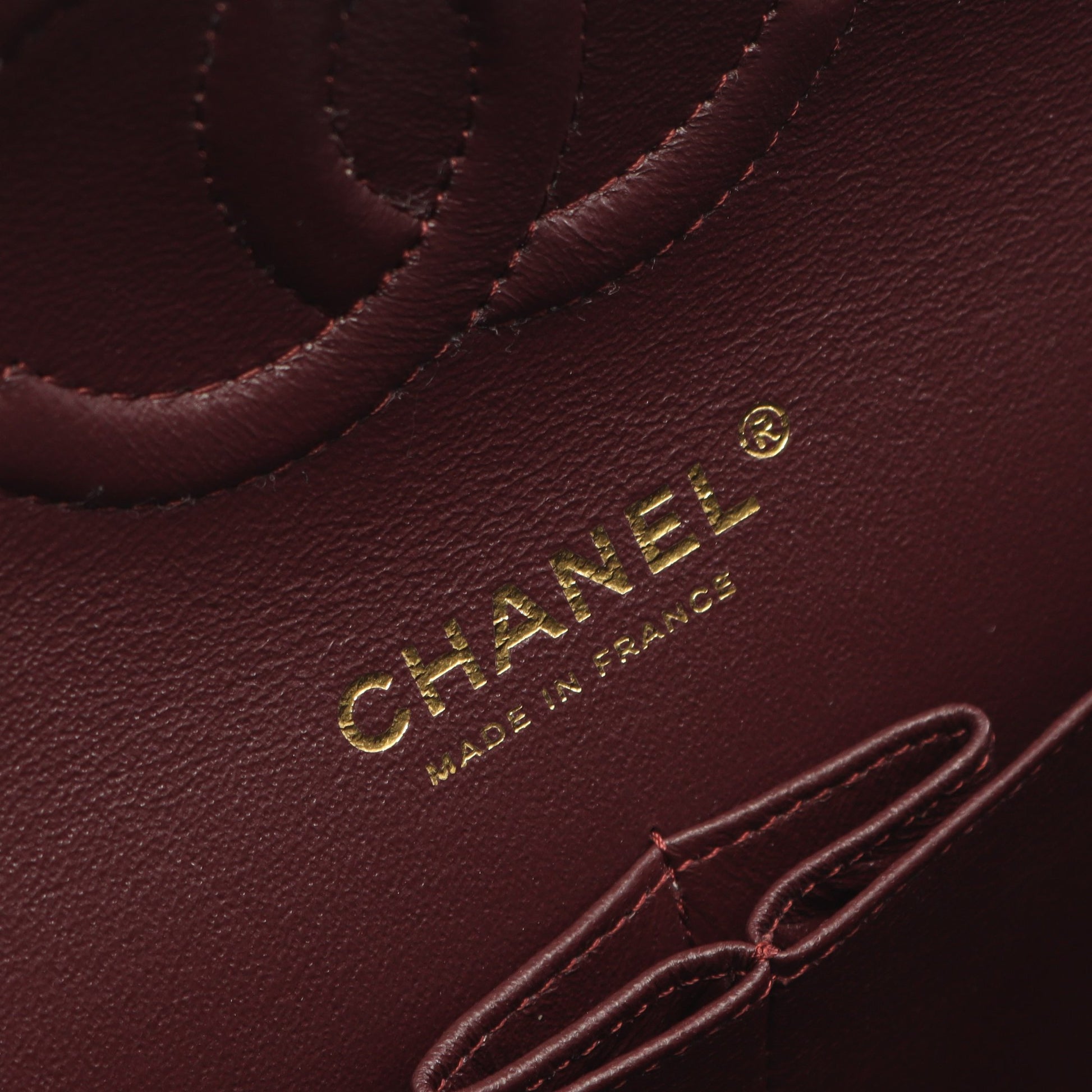 シェブロン Vステッチ Wフラップ Wチェーンショルダーバッグ ラムスキン ブラック ゴールド金具 シャネル バッグ CHANEL