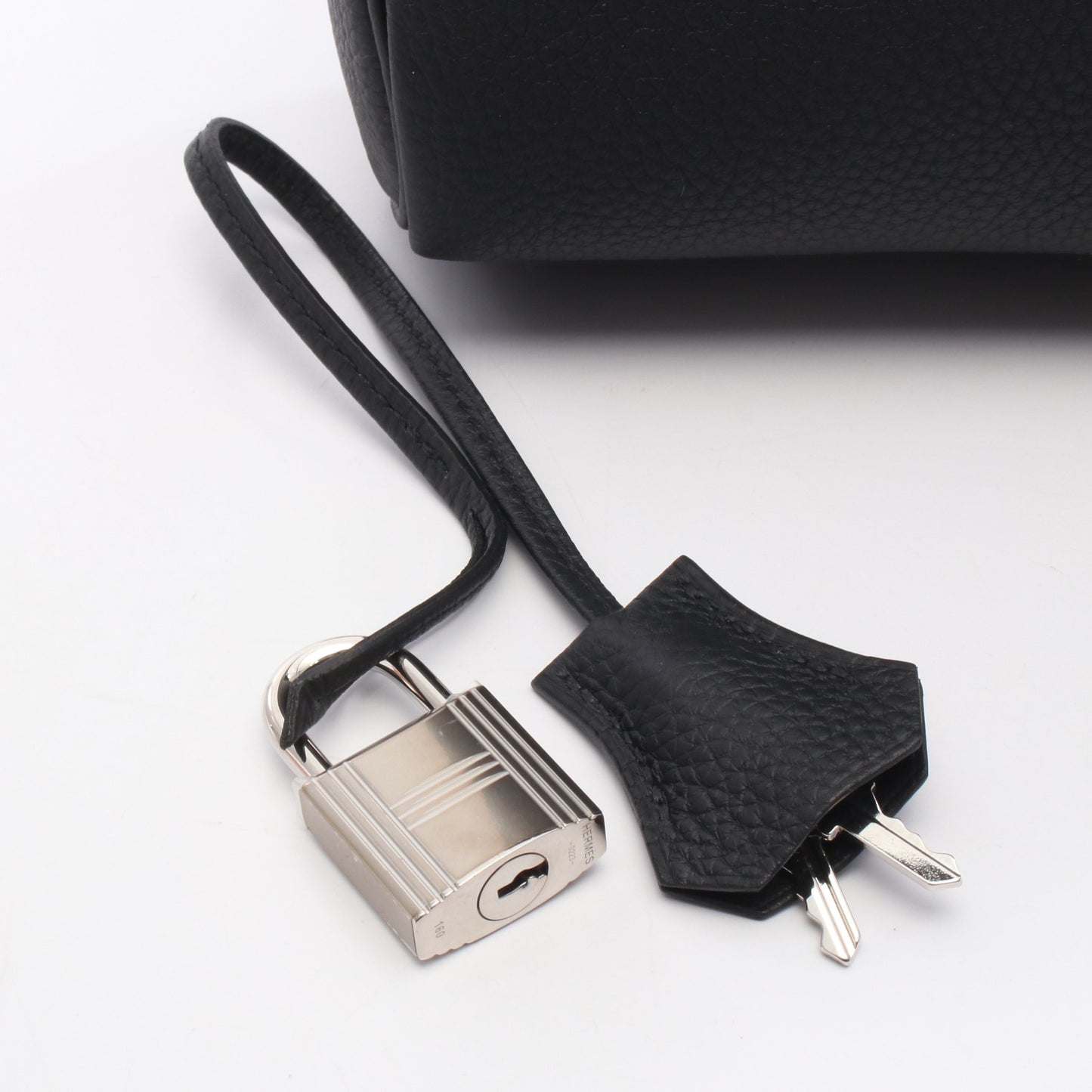 ケリーアッカドPM ボディバッグ トゴ ブラック シルバー金具 B刻印 エルメス バッグ HERMES