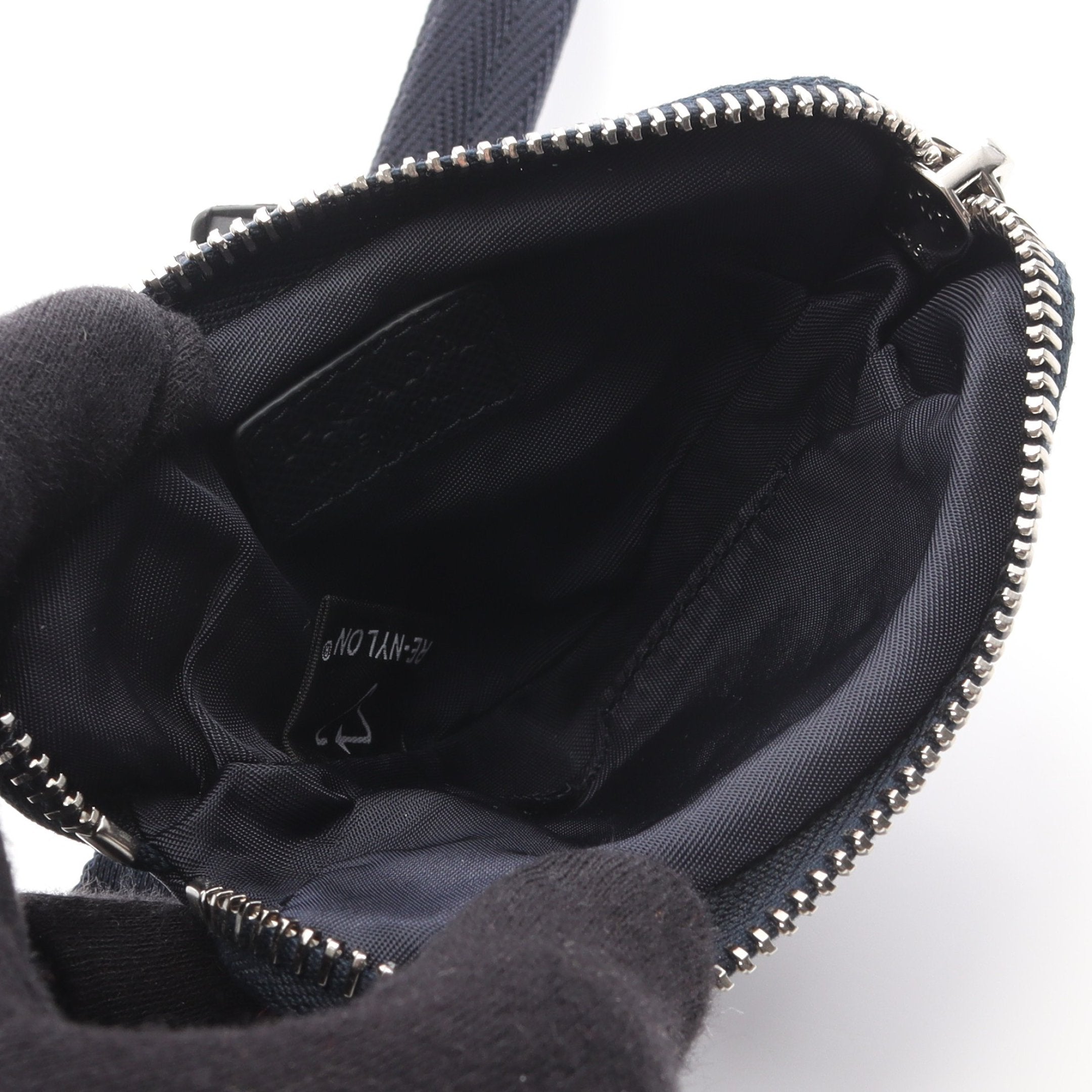 Re-Nylon ペットリード 小物 ナイロン ネイビー プラダ – RECLO