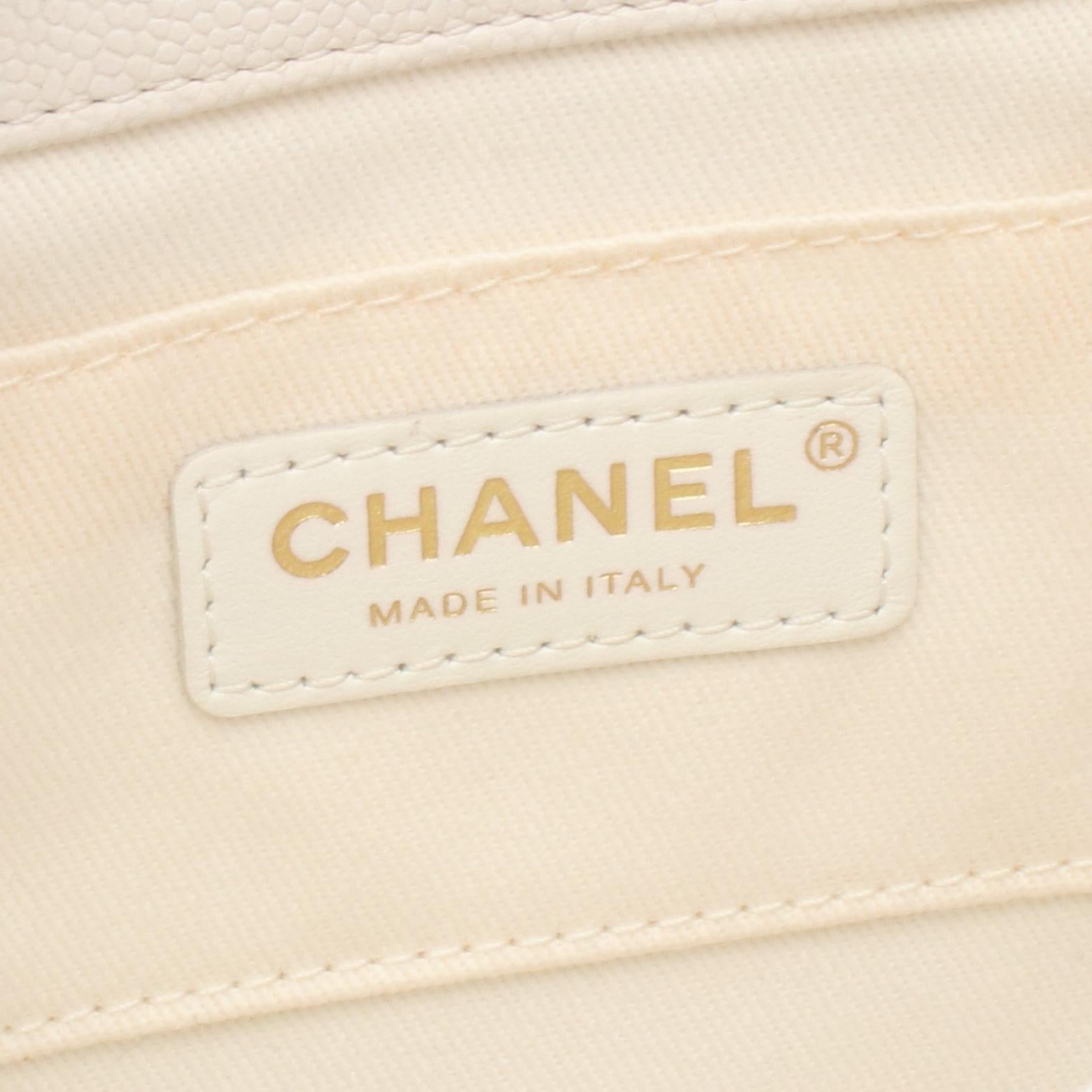マトラッセ バケットバッグ ショルダーバッグ キャビアスキン オフホワイト ゴールド金具 シャネル バッグ CHANEL