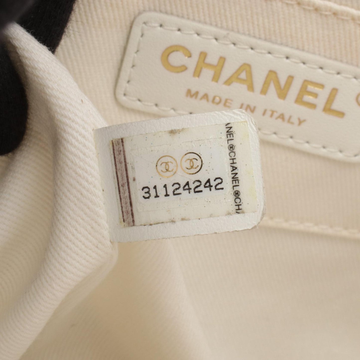 マトラッセ バケットバッグ ショルダーバッグ キャビアスキン オフホワイト ゴールド金具 シャネル バッグ CHANEL