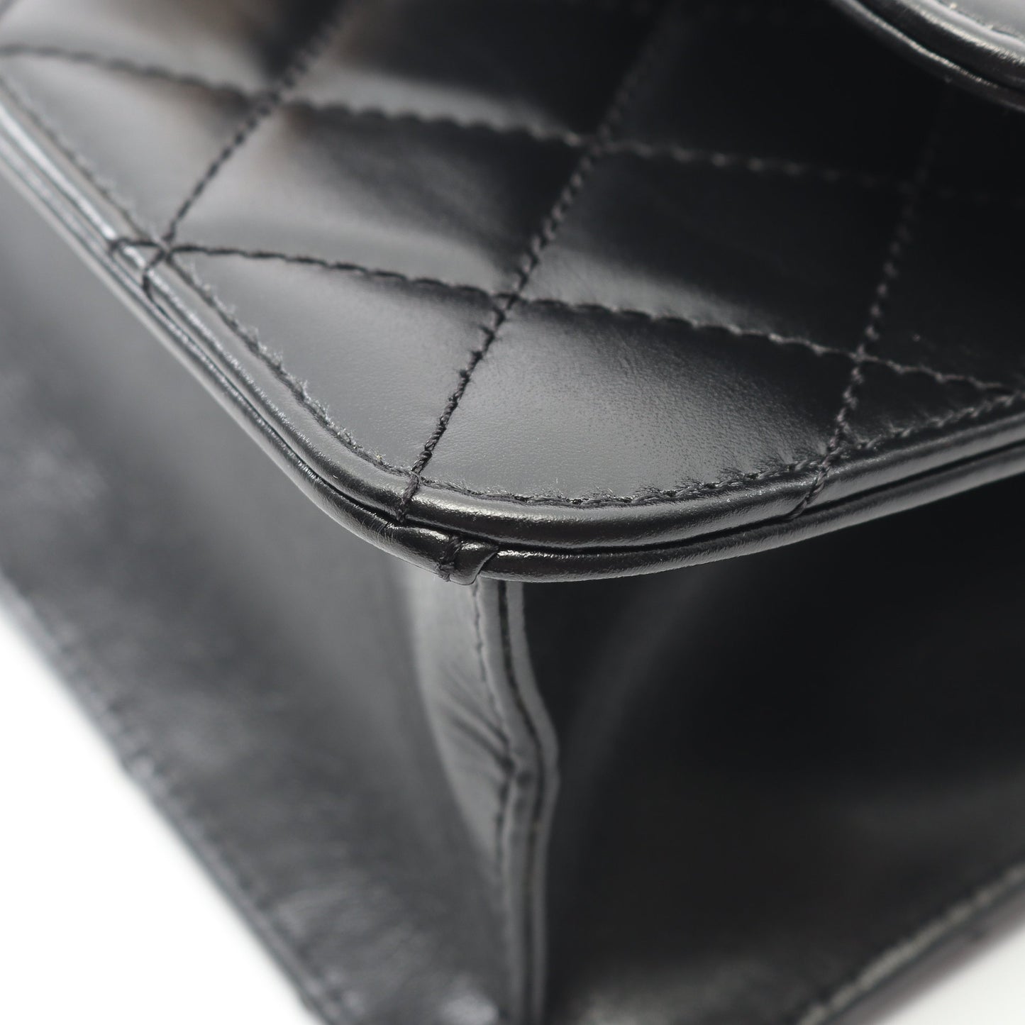 マトラッセ チェーンショルダーバッグ レザー ブラック ゴールド金具 シャネル バッグ CHANEL