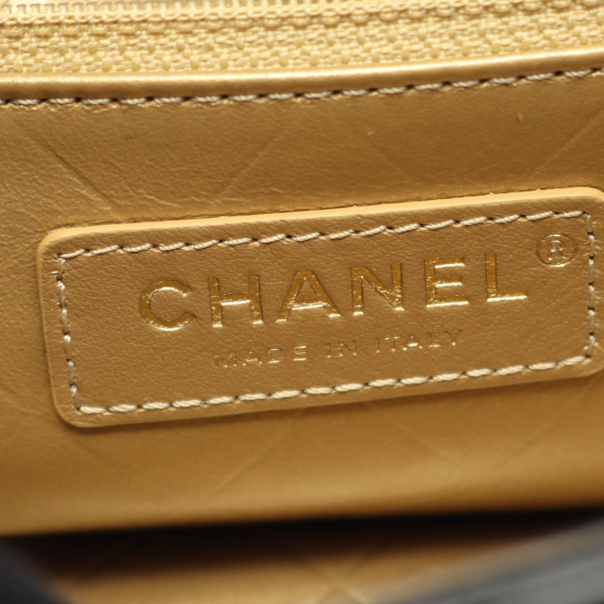 マトラッセ チェーンショルダーバッグ レザー ブラック ゴールド金具 シャネル バッグ CHANEL