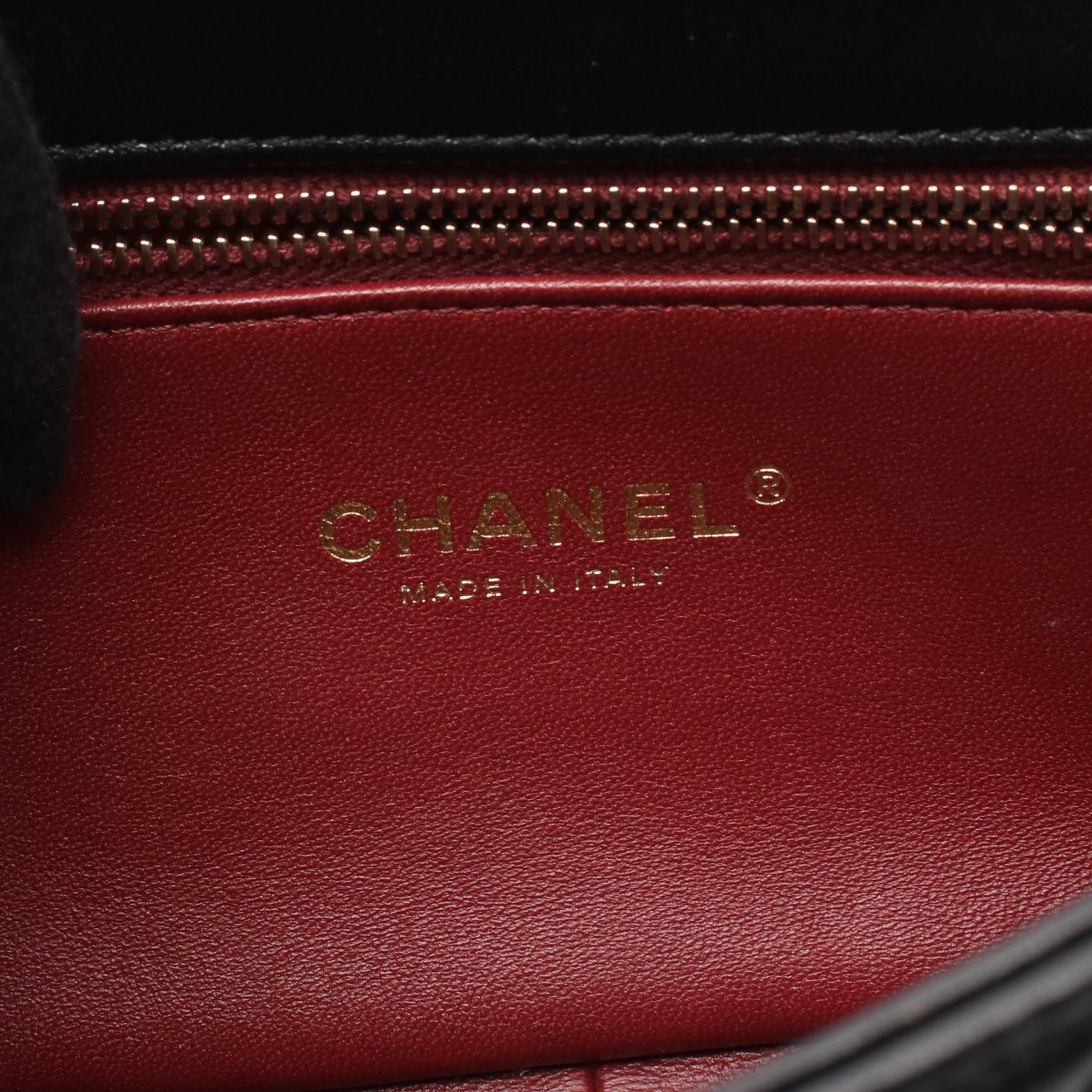 マトラッセ チェーンショルダーバッグ ラムスキン ブラック ゴールド金具 シャネル バッグ CHANEL