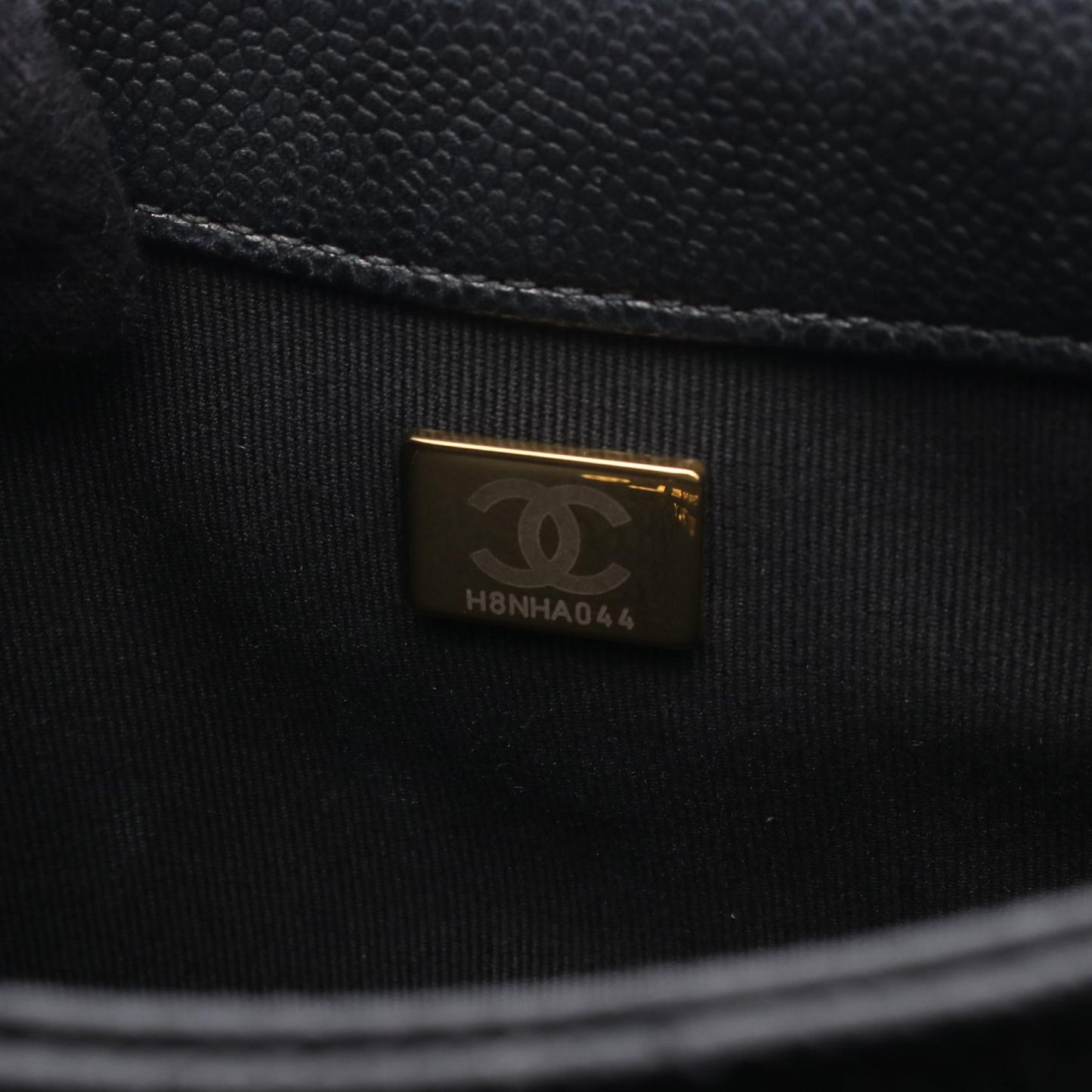 マトラッセ ミニ メッセンジャー チェーンショルダーバッグ キャビアスキン ブラック ゴールド金具 シャネル バッグ CHANEL