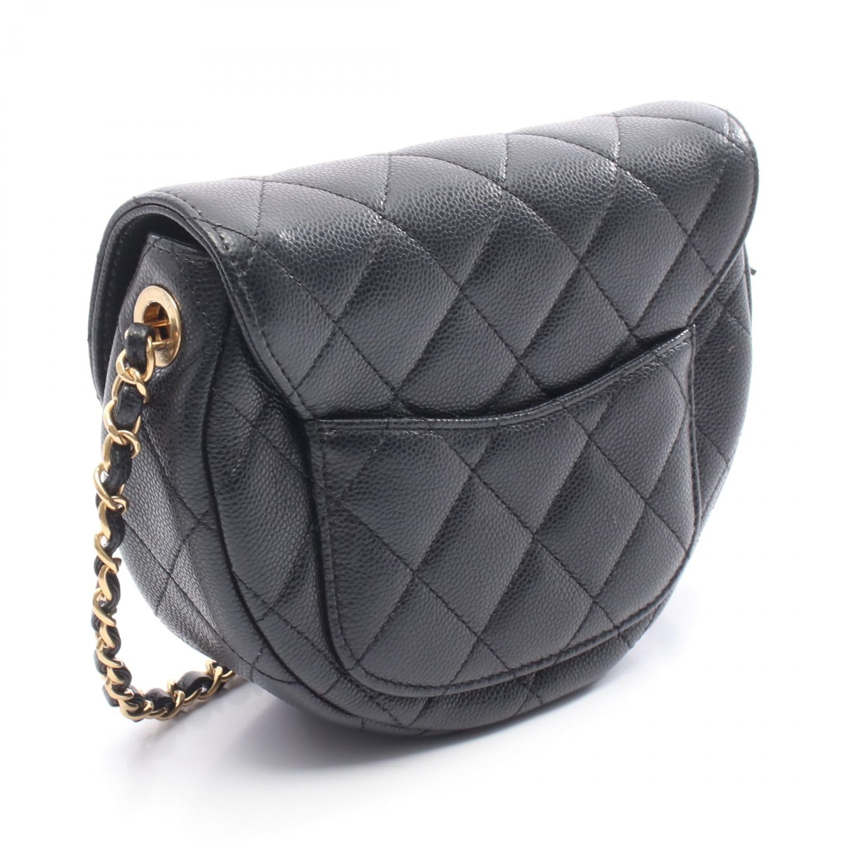 マトラッセ ミニ メッセンジャー チェーンショルダーバッグ キャビアスキン ブラック ゴールド金具 シャネル バッグ CHANEL