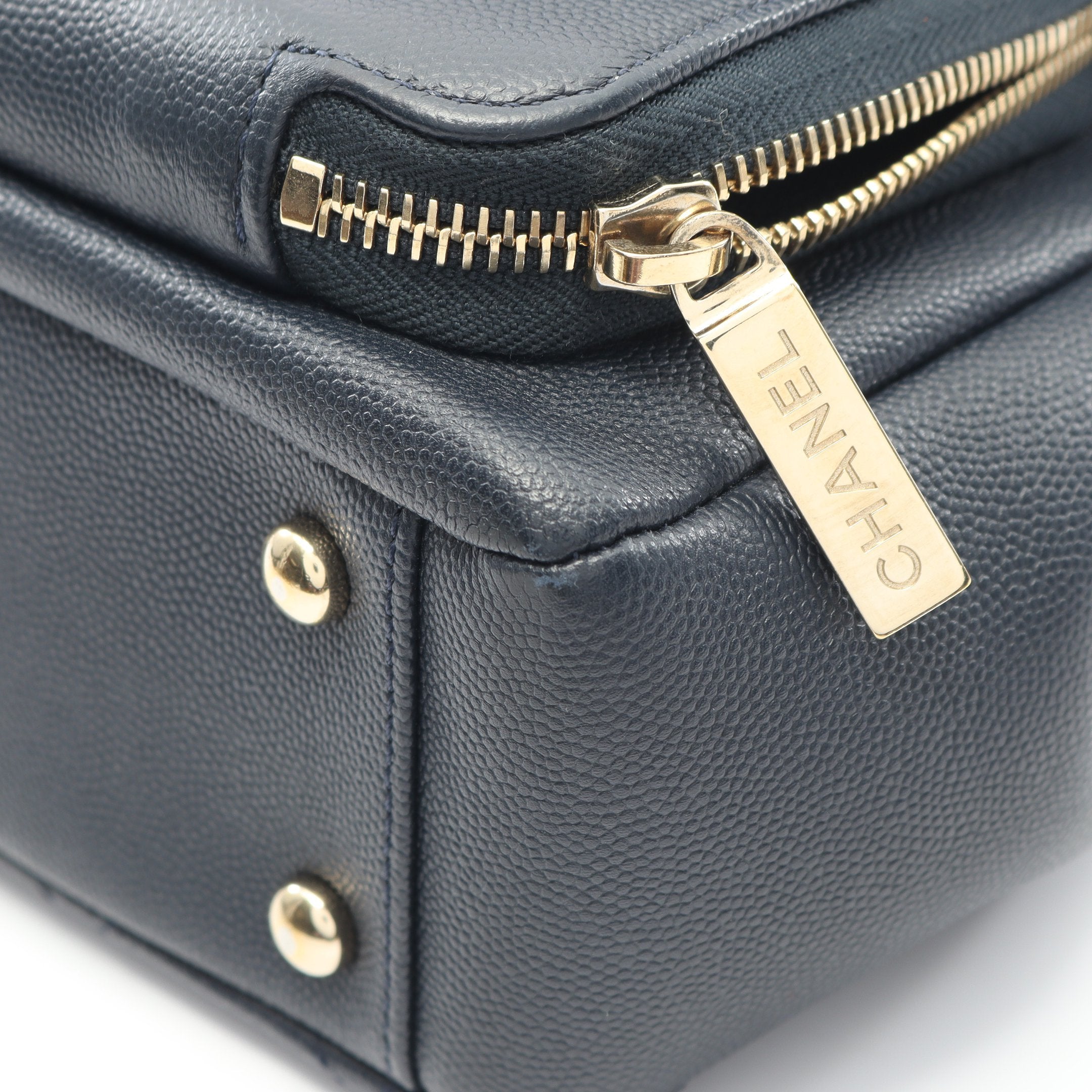 ビジネスアフィニティ マトラッセ チェーンショルダーバッグ キャビア