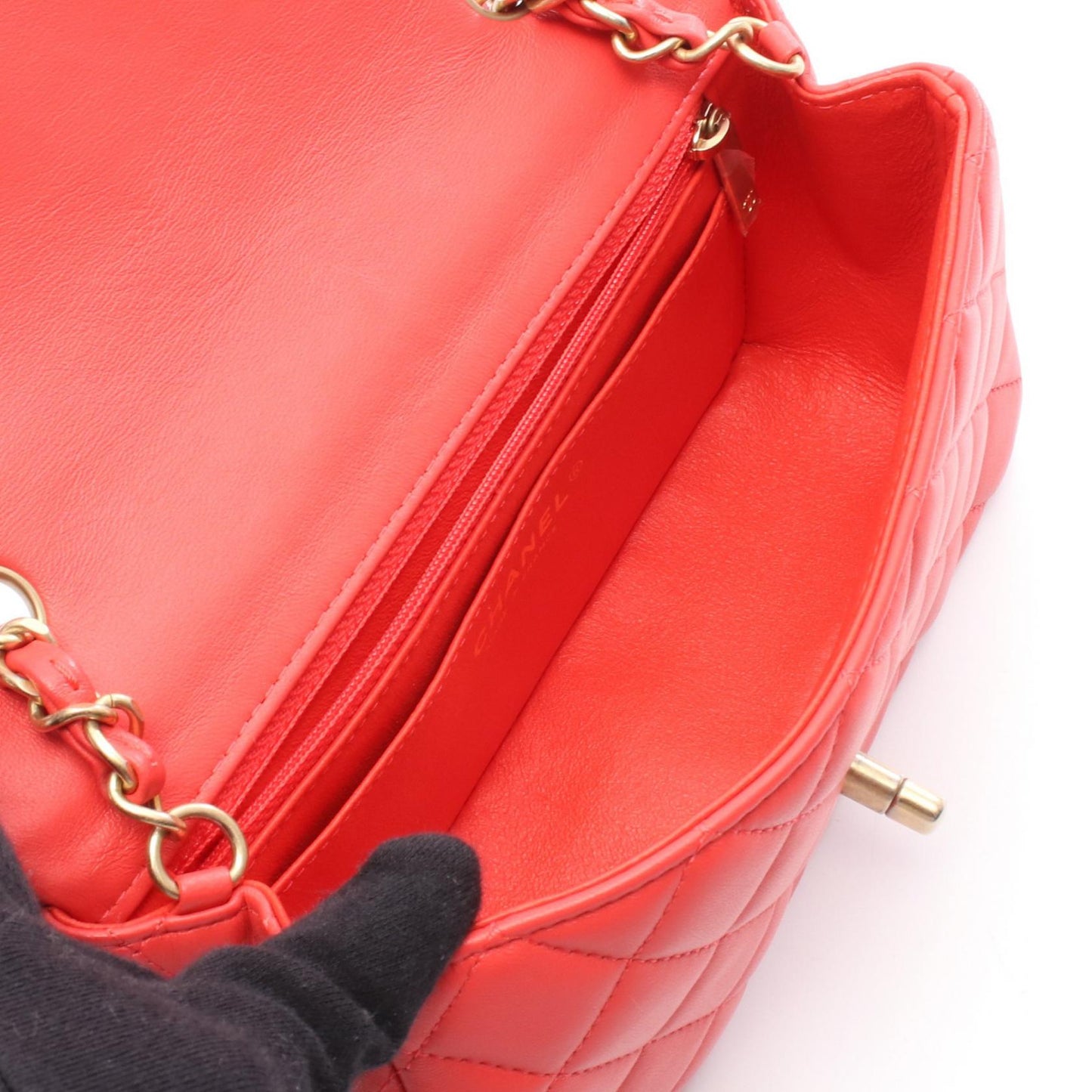 ミニマトラッセ20 チェーンショルダーバッグ レザー ピンクレッド ゴールド金具 シャネル バッグ CHANEL