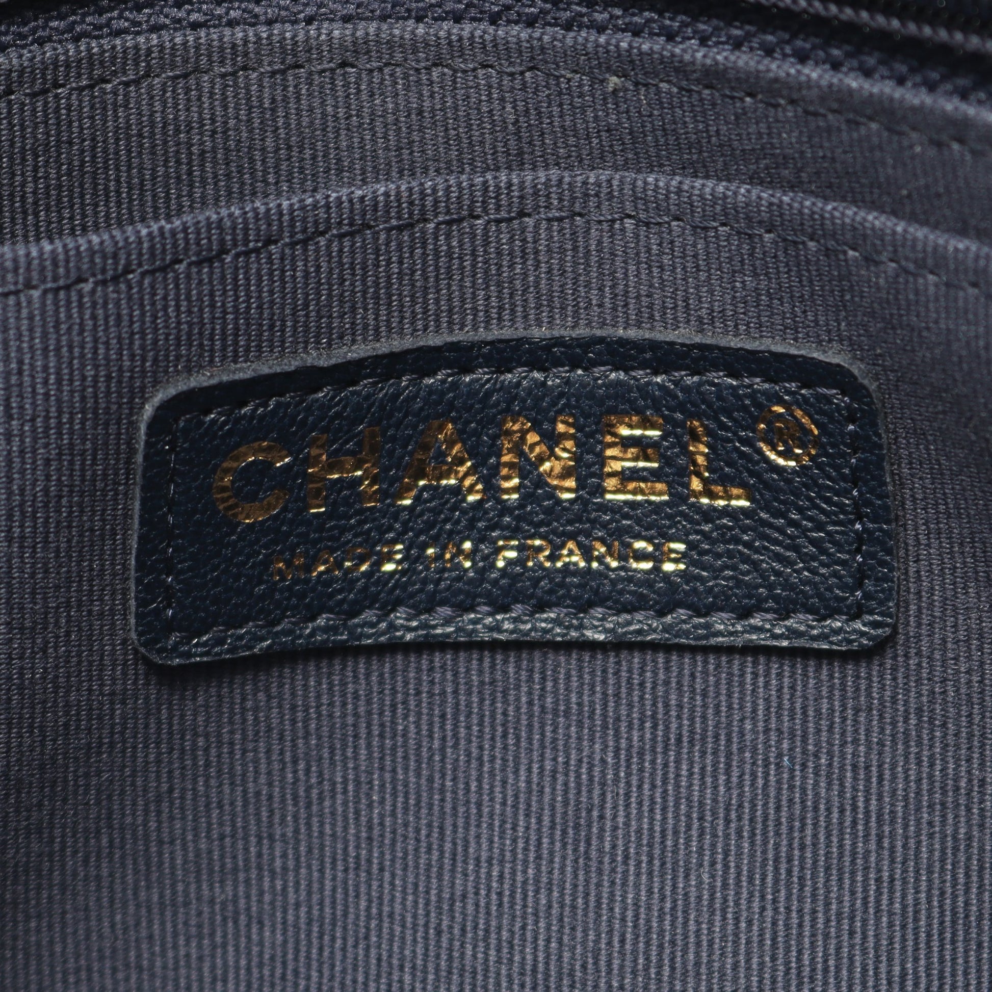 CHANEL19 マトラッセ チェーンショルダーバッグ ラムスキン ネイビー ゴールド金具 シャネル バッグ CHANEL