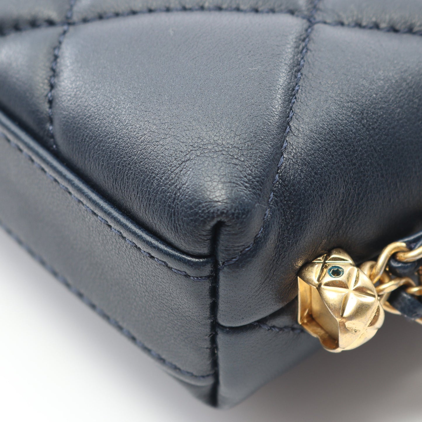 CHANEL19 マトラッセ チェーンショルダーバッグ ラムスキン ネイビー ゴールド金具 シャネル バッグ CHANEL