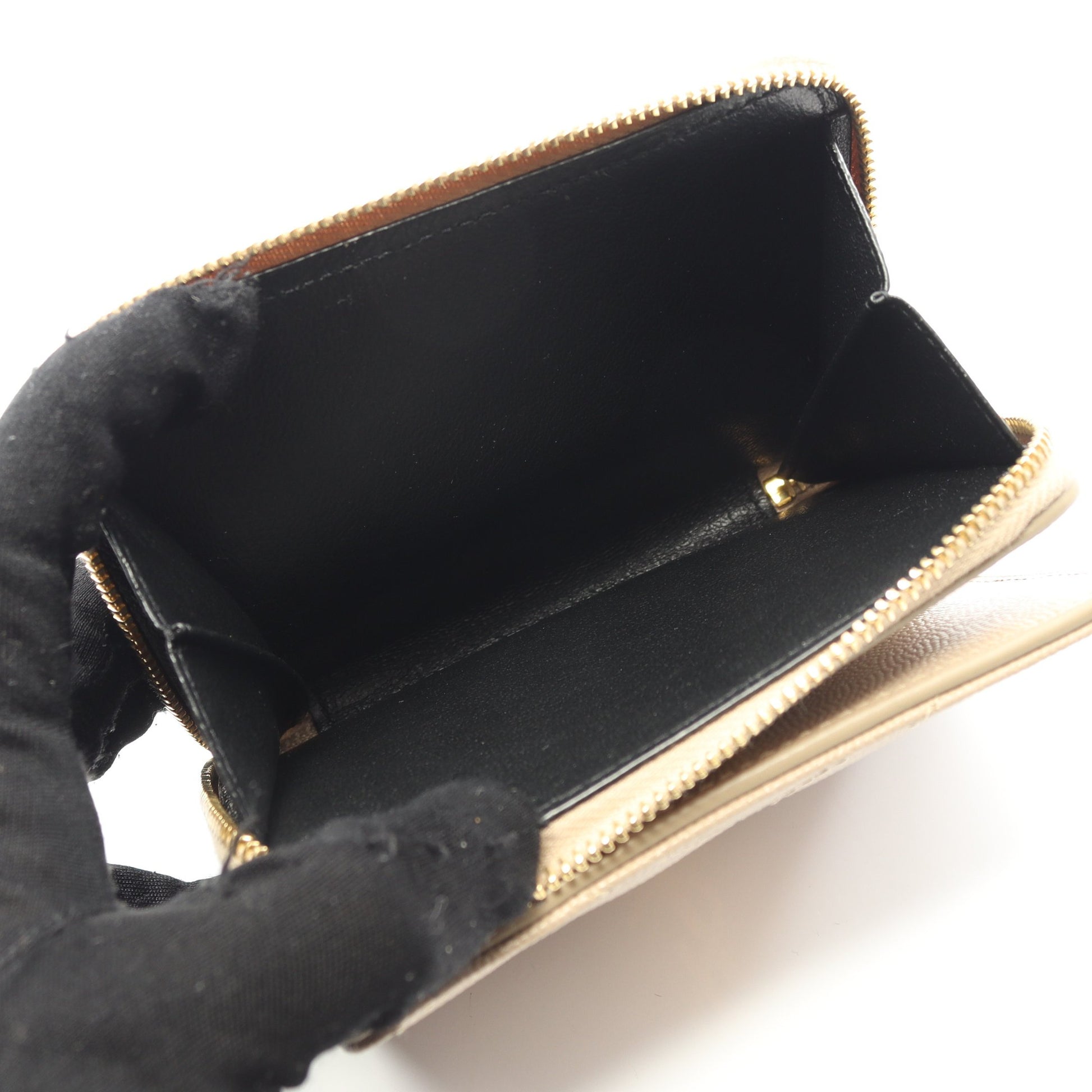 モノグラム 二つ折り財布 レザー ベージュ サンローランパリ 財布・小物 SAINT LAURENT PARIS