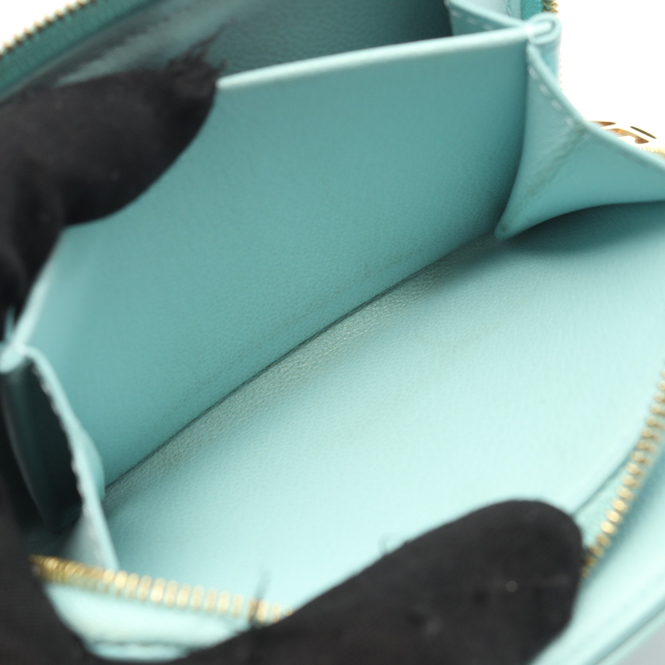 ポルトフォイユ ルー モノグラムエンボス 二つ折り財布 レザー