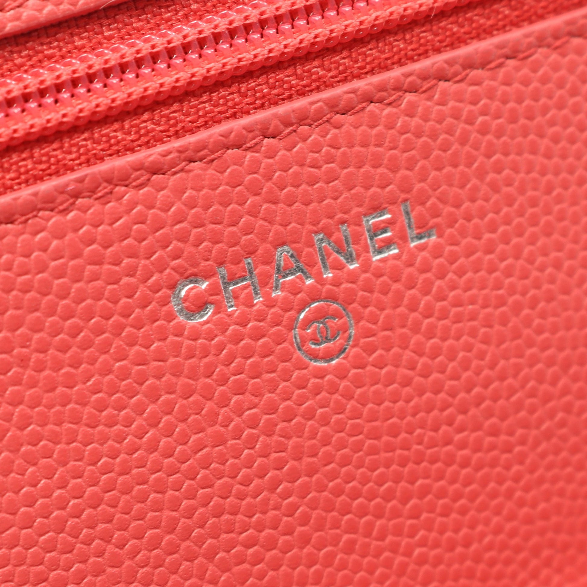 マトラッセ チェーンウォレット キャビアスキン コーラルピンク シルバー金具 シャネル バッグ CHANEL