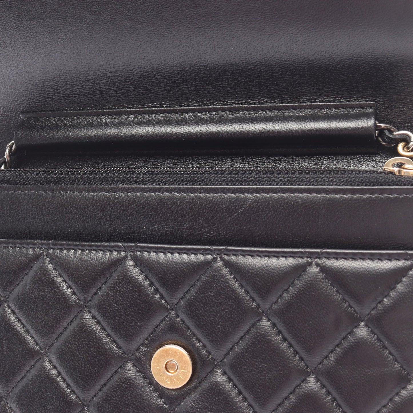 マトラッセ チェーンウォレット ラムスキン ブラック コンビ金具 シャネル バッグ CHANEL