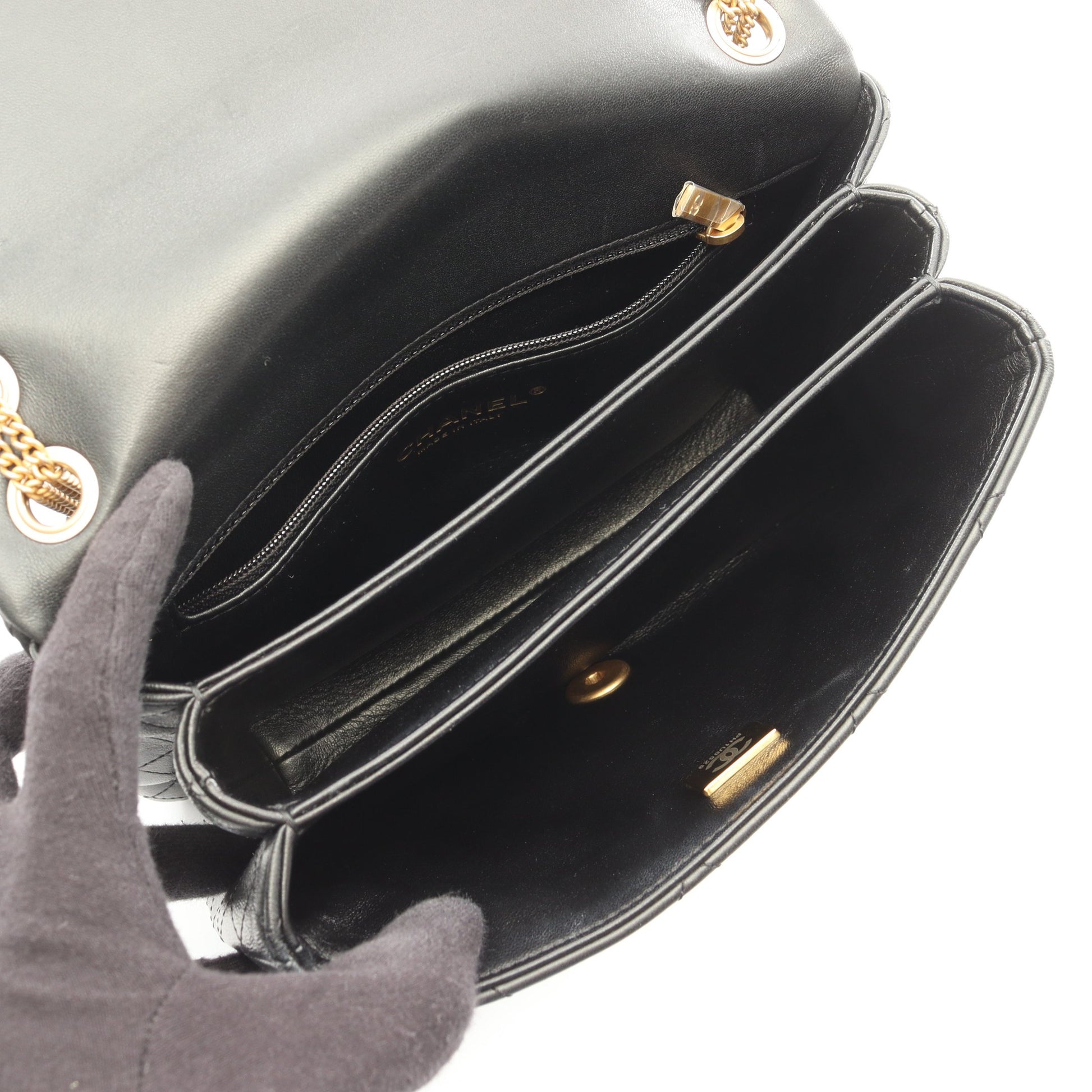 CHANEL19 チェーンショルダーバッグ ラムスキン ブラック ゴールド金具 シャネル バッグ CHANEL