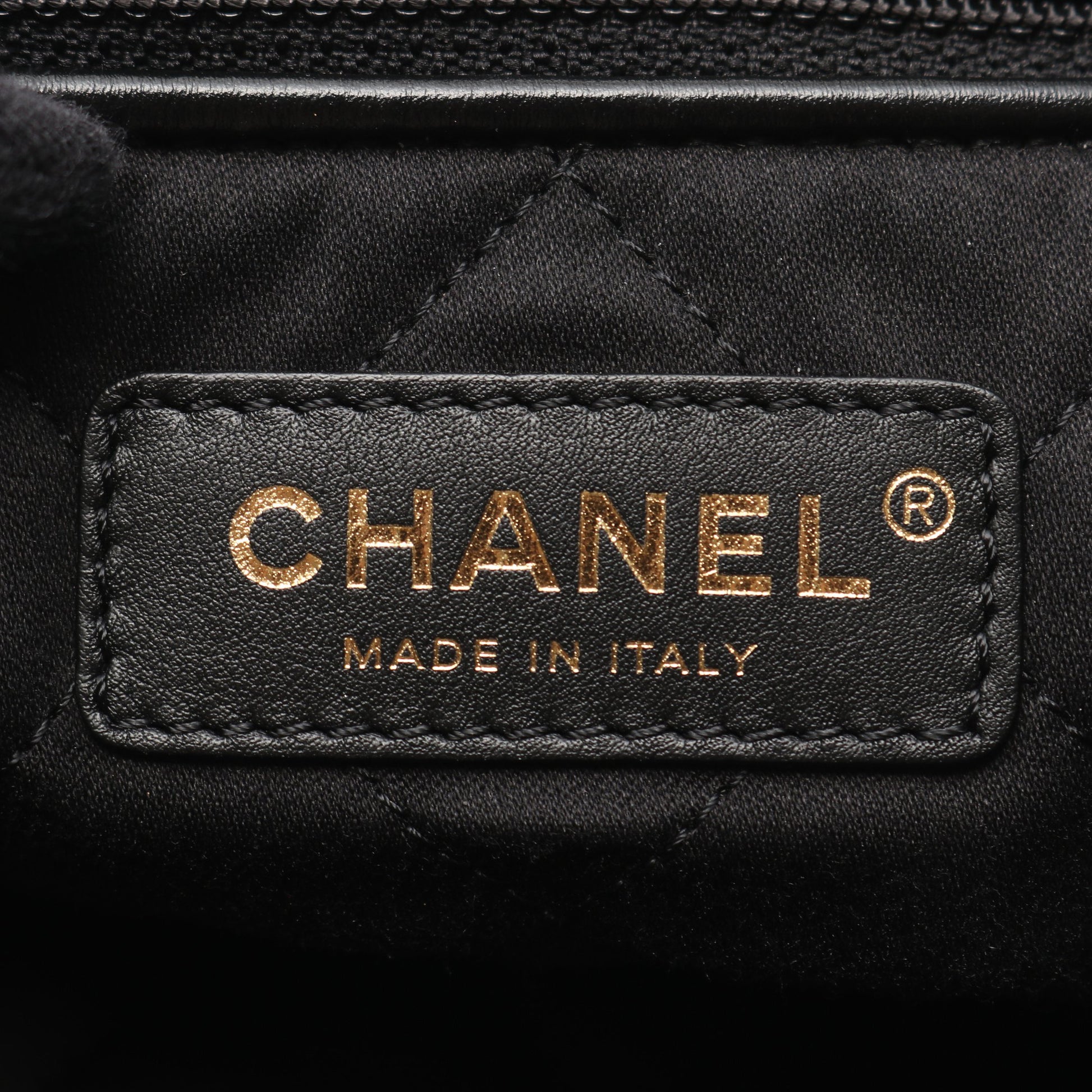 シャネル 22 ラージ バックパック リュックサック レザー ブラック ゴールド金具 シャネル バッグ CHANEL