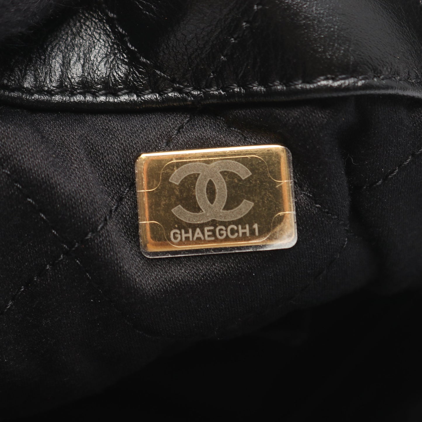 シャネル 22 ラージ バックパック リュックサック レザー ブラック ゴールド金具 シャネル バッグ CHANEL