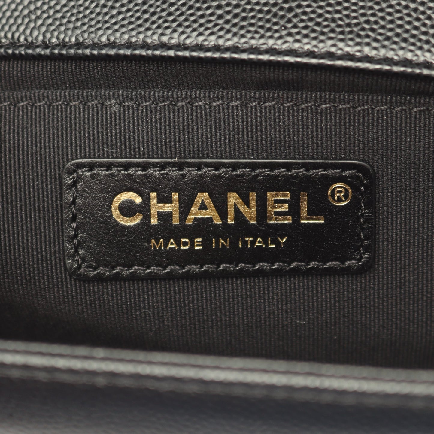 ボーイシャネル チェーンショルダーバッグ キャビアスキン ブラック ゴールド金具 シャネル バッグ CHANEL