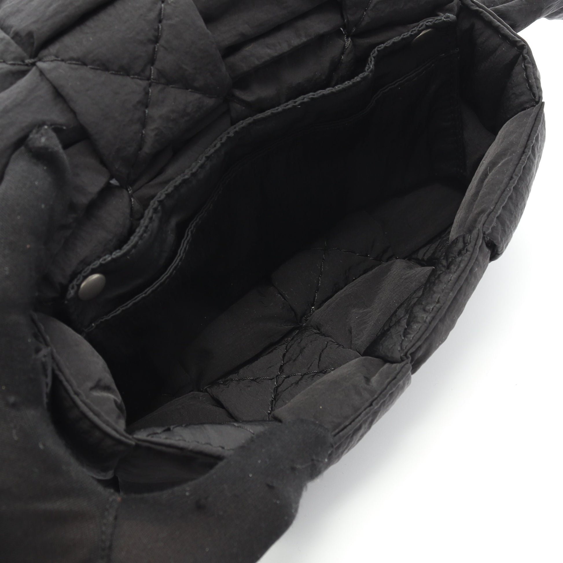 PADDED CASSETTE パデッド カセット ボディバッグ ウエストバッグ ナイロン ブラック ボッテガヴェネタ バッグ BOTTEGA VENETA