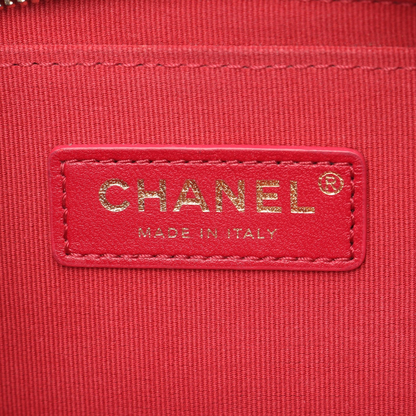 マトラッセ ミニフラップ チェーンショルダーバッグ キャビアスキン ブラック ゴールド金具 シャネル バッグ CHANEL