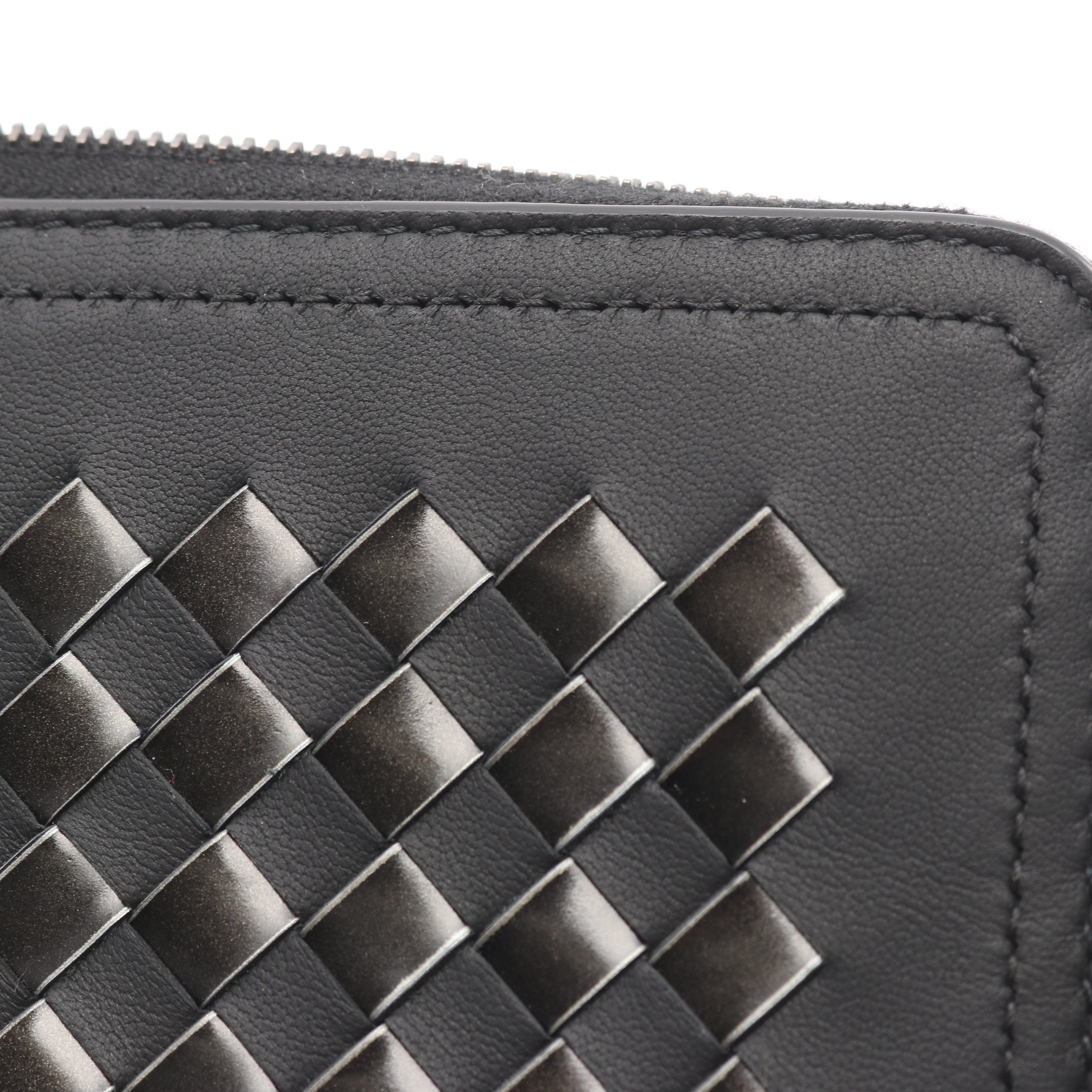 イントレチャート EXCLUSIVE ラウンドファスナー長財布 レザー