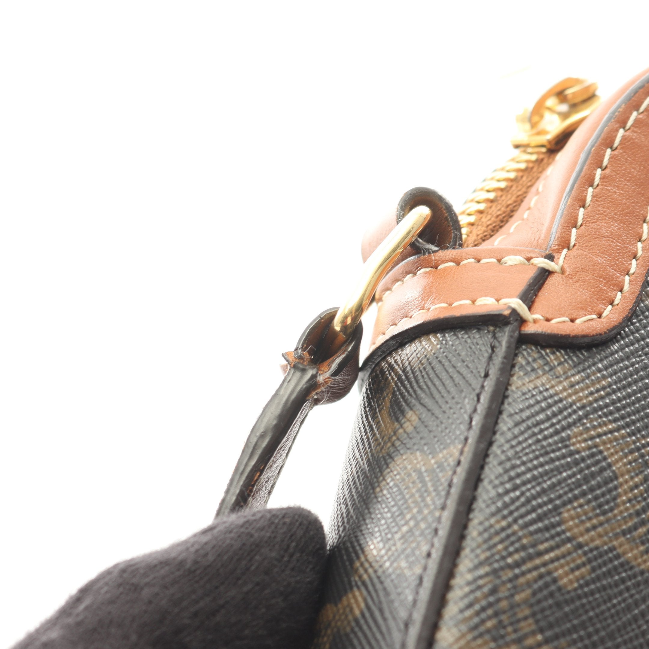 スモール カメラバッグ トリオンフ ショルダーバッグ PVC レザー