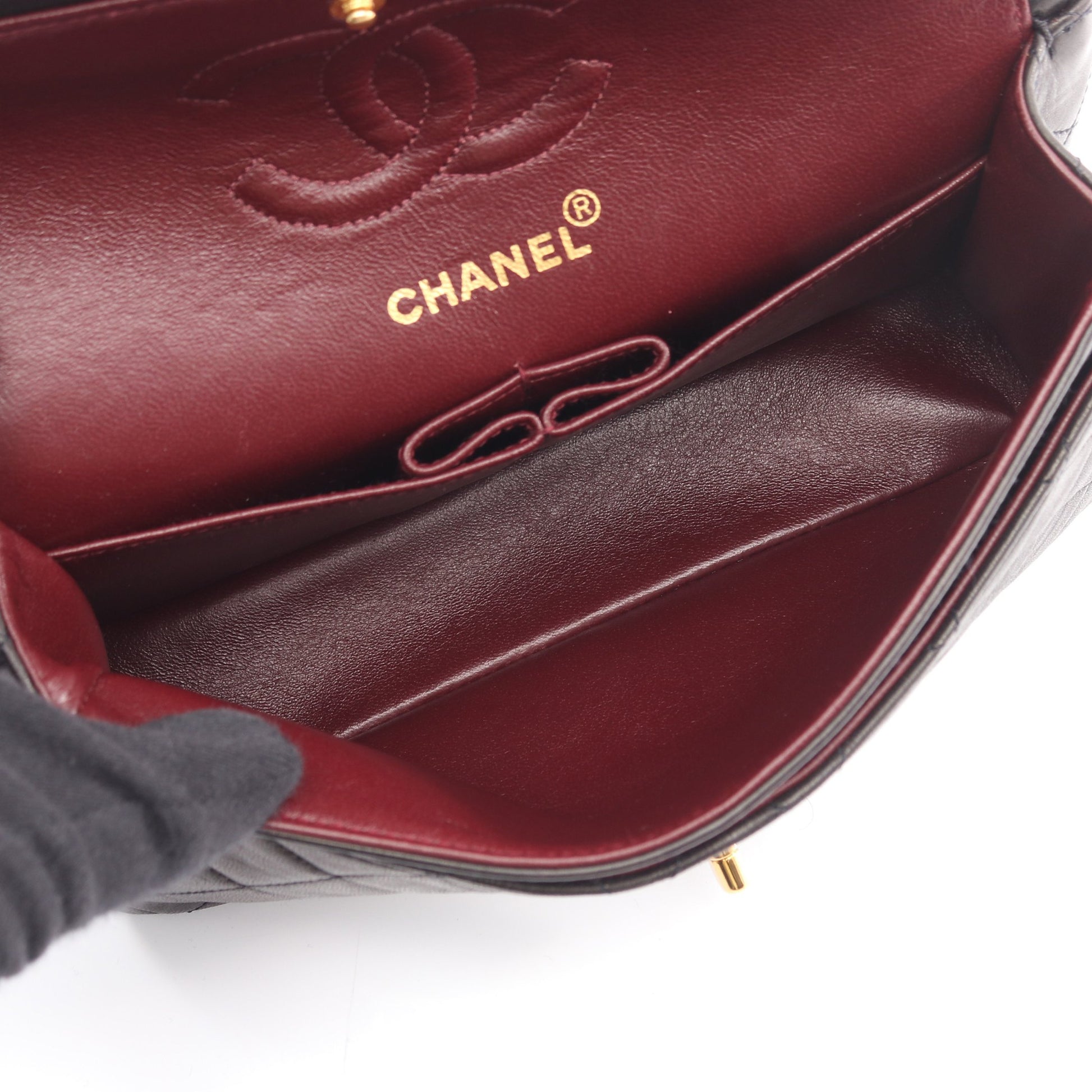 マトラッセ Wフラップ Wチェーンショルダーバッグ ラムスキン ブラック ゴールド金具 シャネル バッグ CHANEL