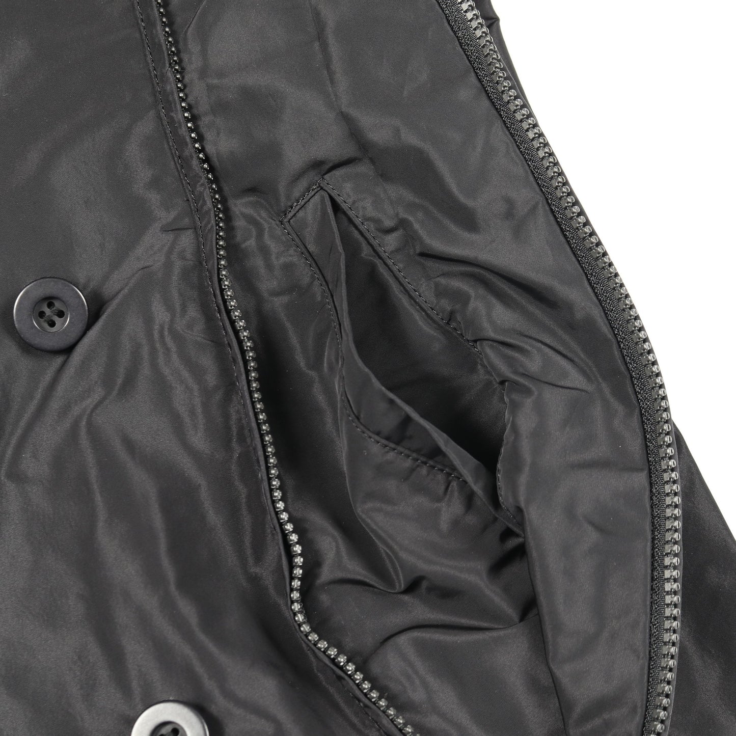 ファスナーデザイン 変形 トレンチコート ポリエスエル ブラック イッセイミヤケ アウター ISSEY MIYAKE