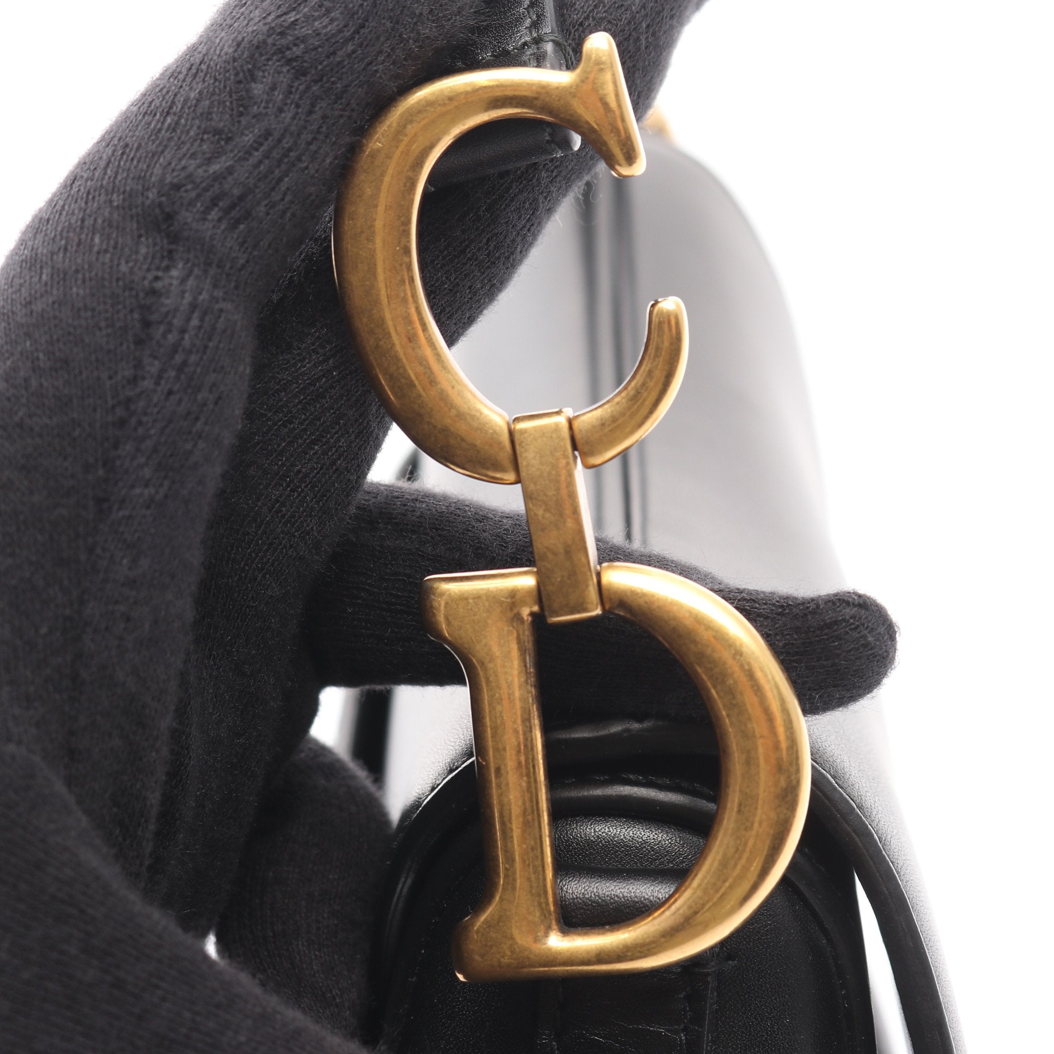 サドルバッグ ミニ ハンドバッグ レザー ブラック クリスチャン