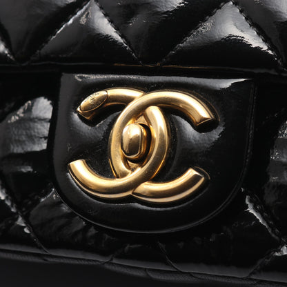 マトラッセ Wチェーンショルダーバッグ エナメルレザー レザー ブラック ゴールド金具 シャネル バッグ CHANEL