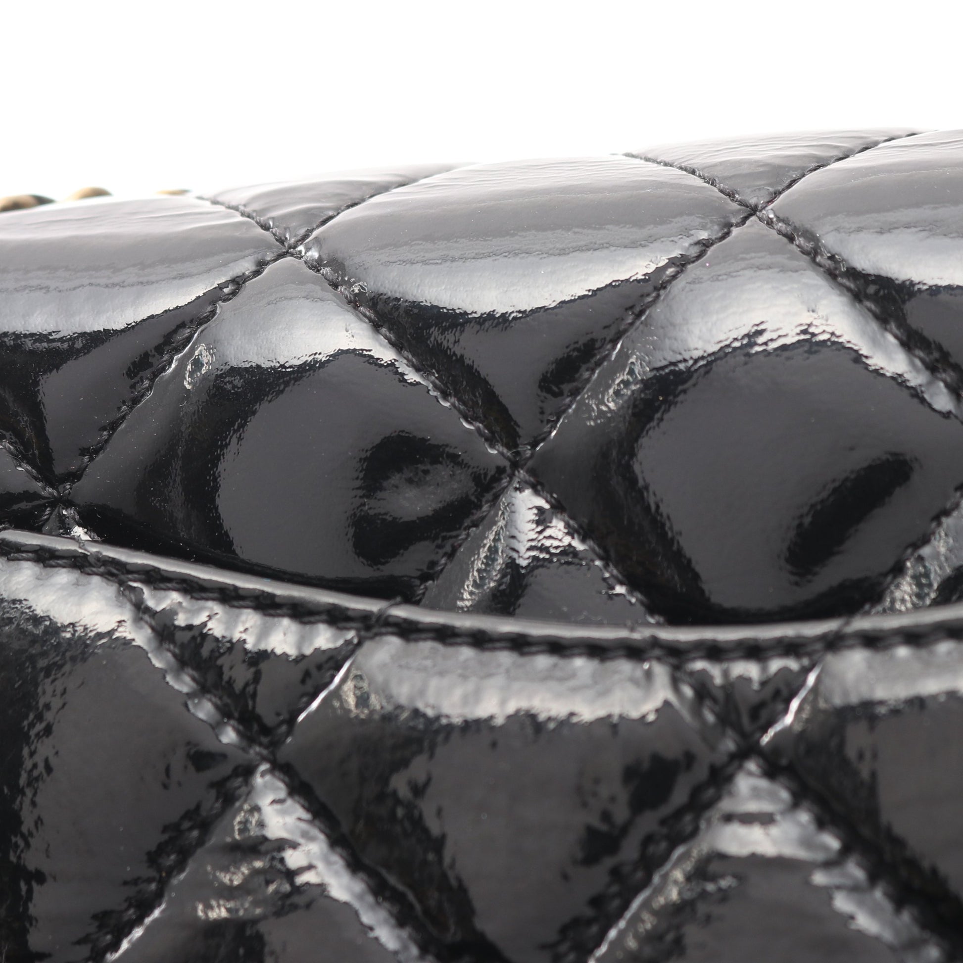 マトラッセ Wチェーンショルダーバッグ エナメルレザー レザー ブラック ゴールド金具 シャネル バッグ CHANEL