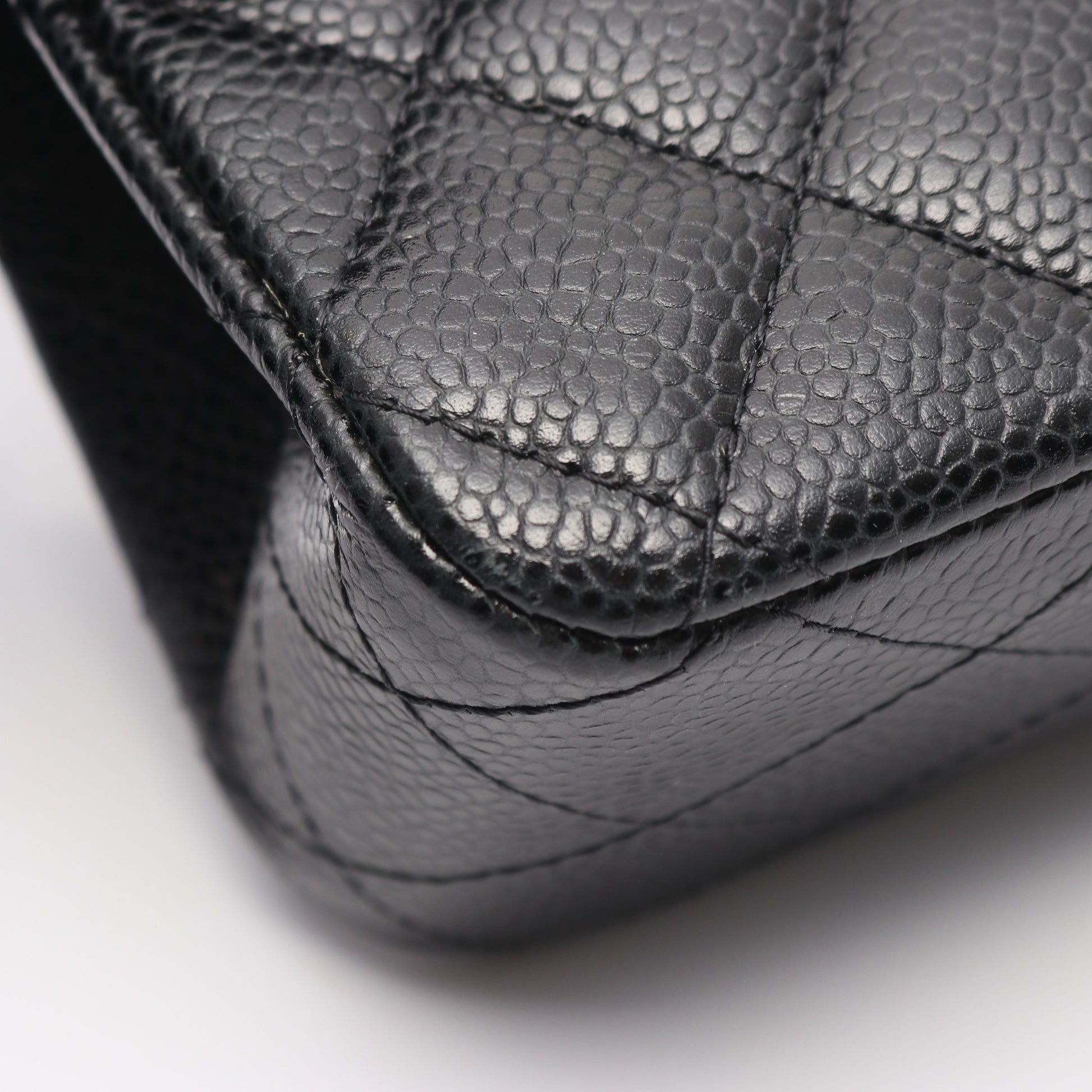 マトラッセ Wフラップ Wチェーンショルダーバッグ キャビアスキン ブラック ゴールド金具 シャネル バッグ CHANEL