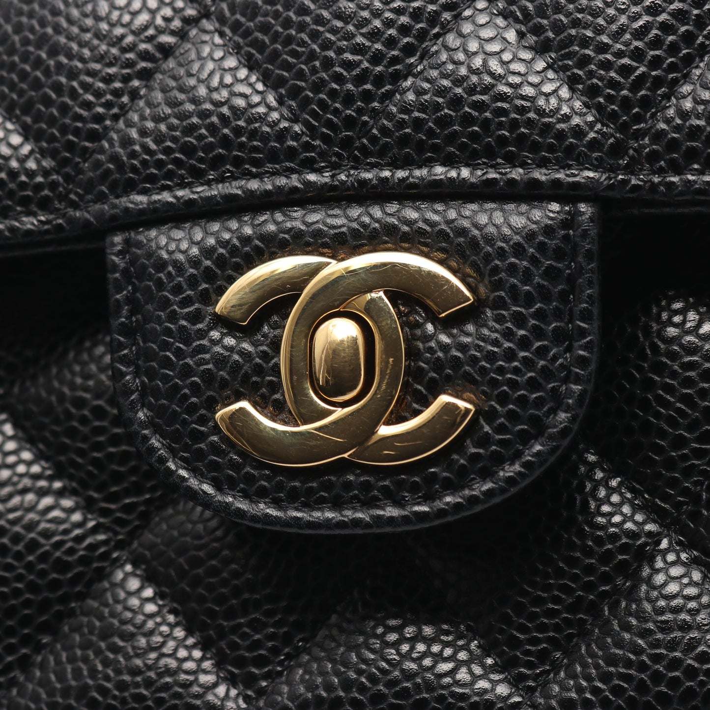 マトラッセ Wフラップ Wチェーンショルダーバッグ キャビアスキン ブラック ゴールド金具 シャネル バッグ CHANEL