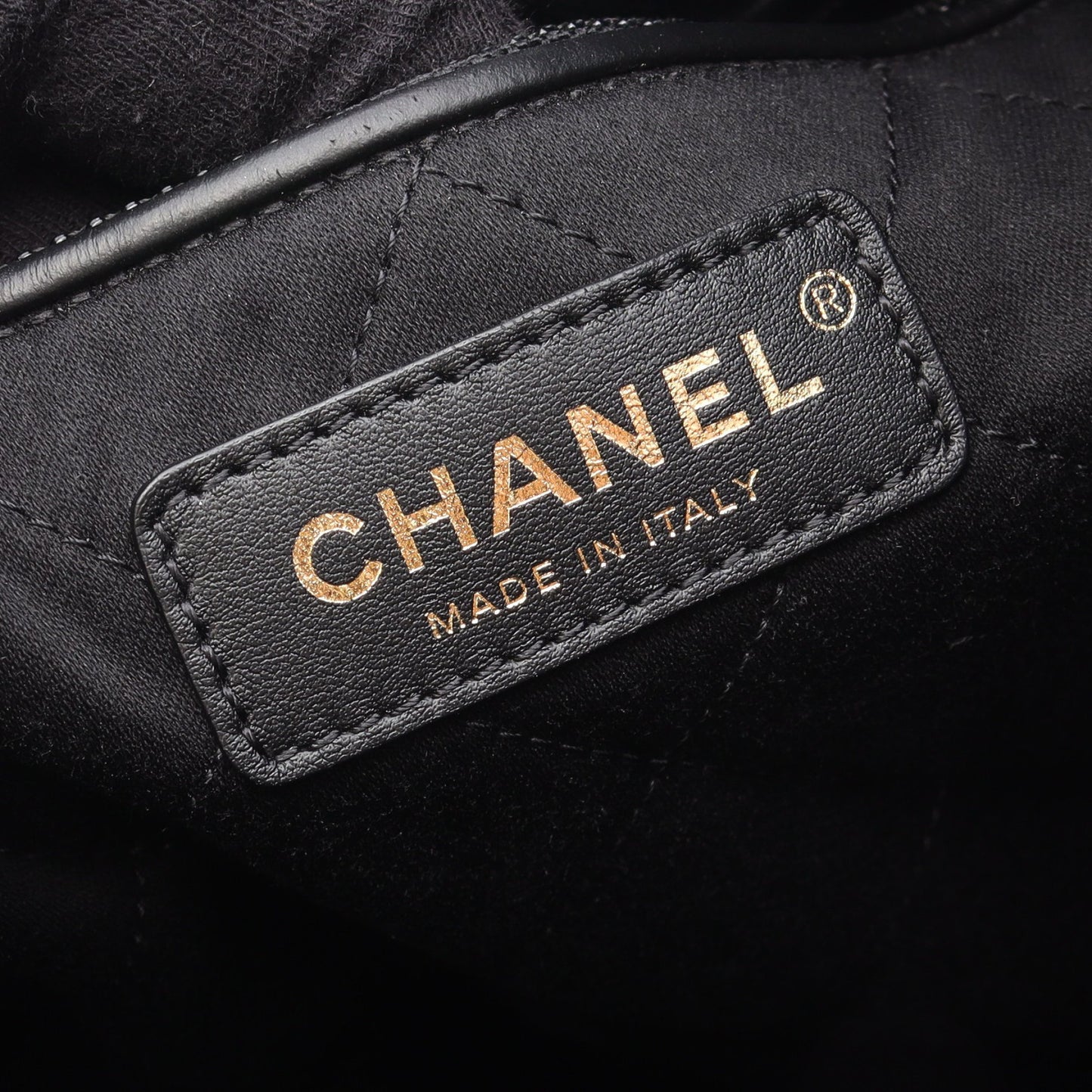 シャネル 22 ラージ バックパック リュックサック レザー ブラック ゴールド金具 シャネル バッグ CHANEL
