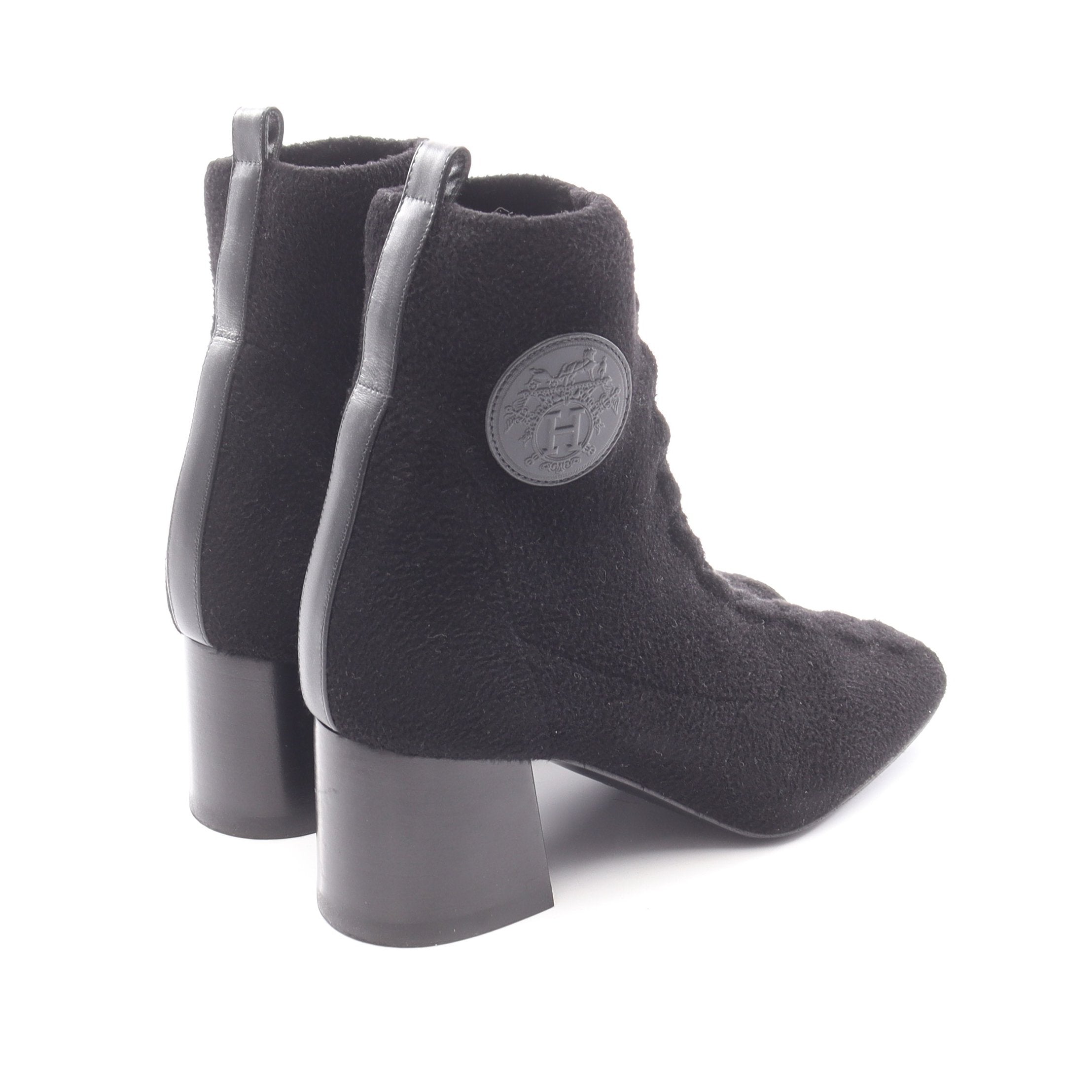 【美品】エルメス ショートブーツ ニット 黒 6cm ヴォルヴェール 60 現行 ヴォルヴェール 60 ショート ブーツ ニットファブリック ブラック