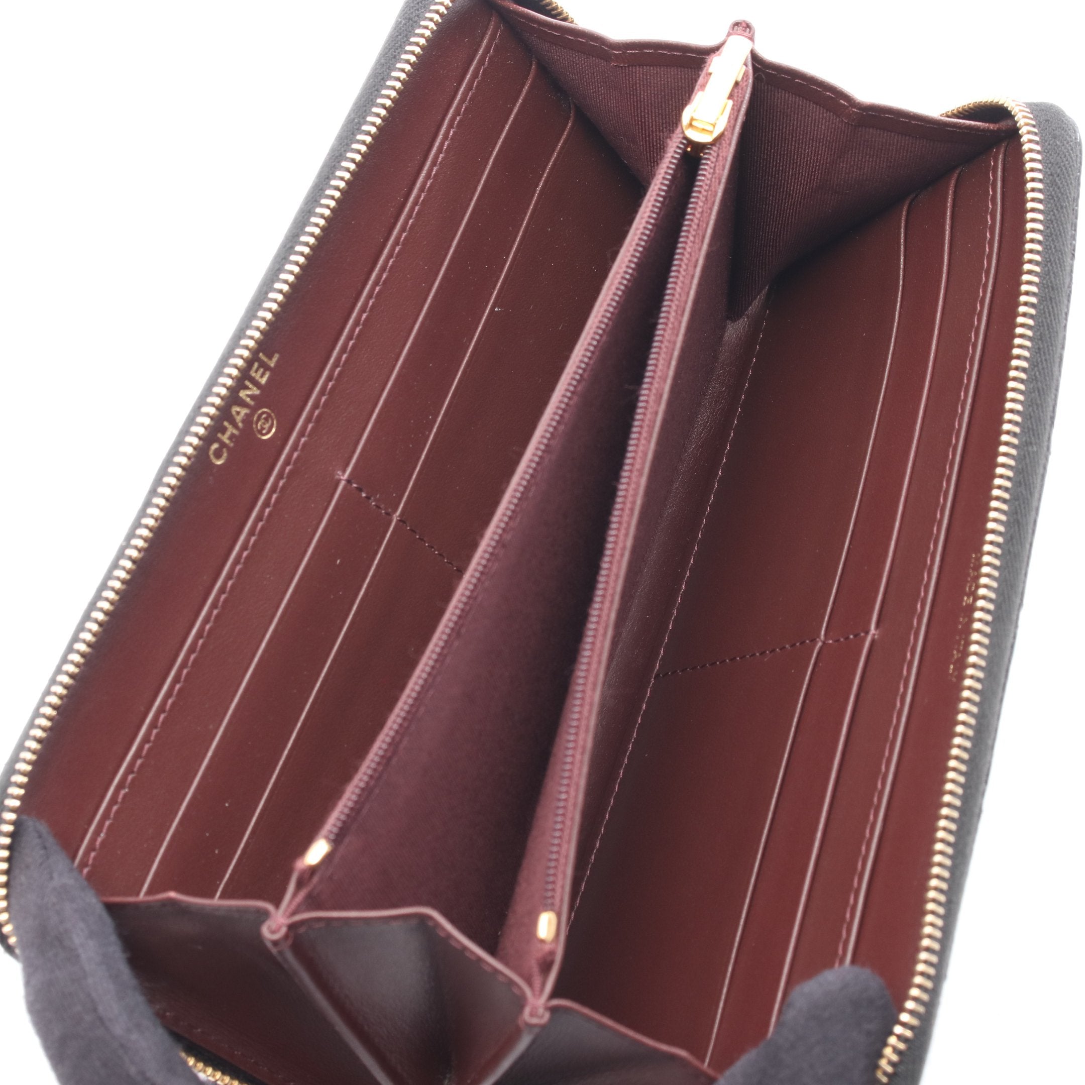 マトラッセ ラウンドファスナー長財布 キャビアスキン ブラック