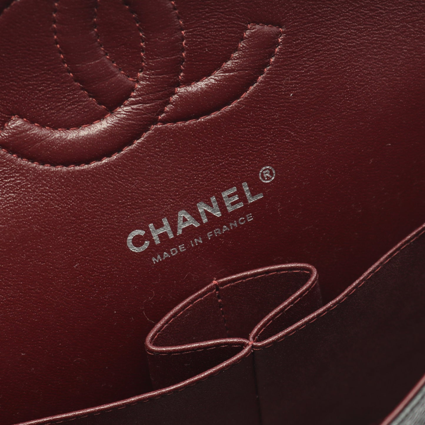 マトラッセ Wフラップ Wチェーンショルダーバッグ キャビアスキン ブラック シルバー金具 シャネル バッグ CHANEL