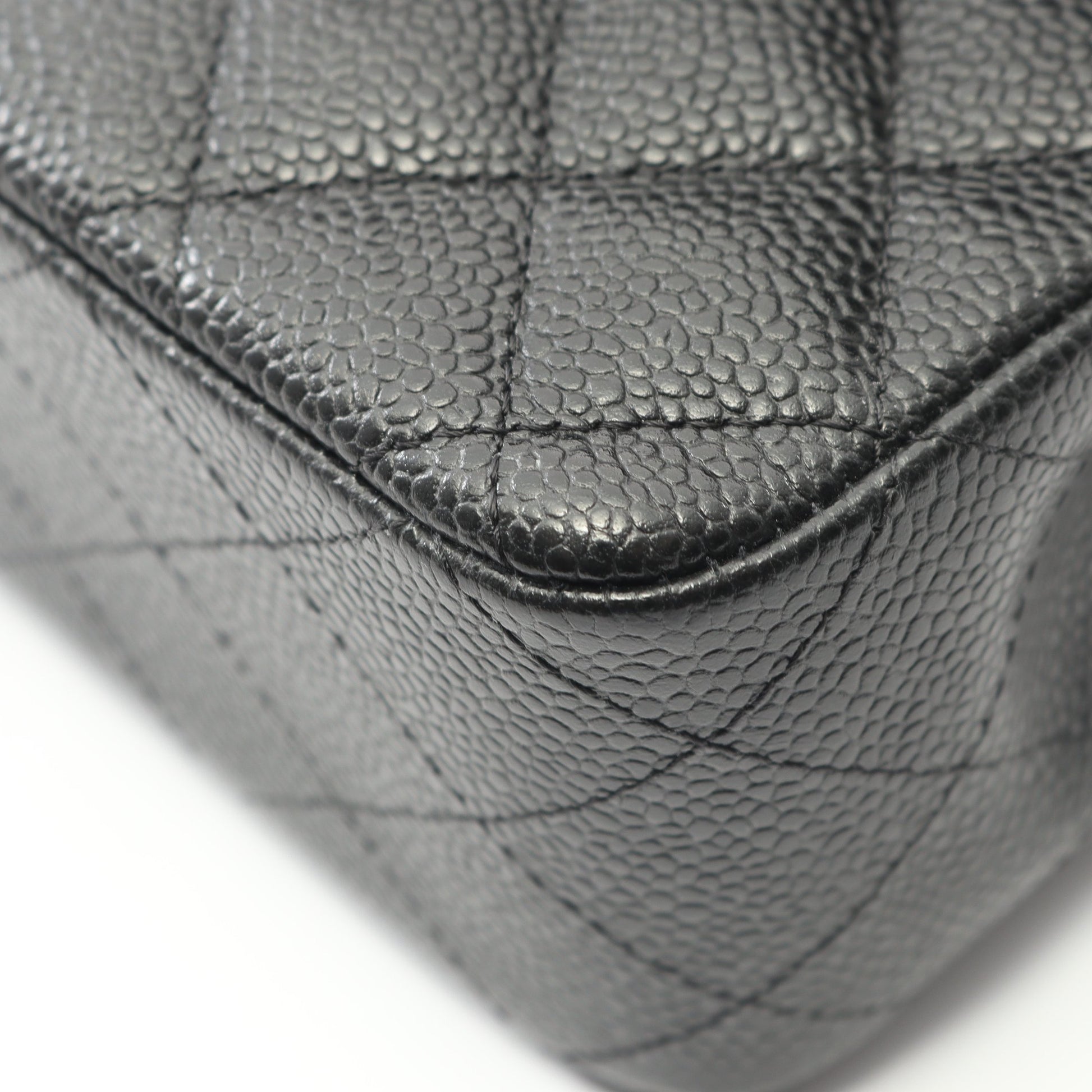 マトラッセ Wフラップ Wチェーンショルダーバッグ キャビアスキン ブラック シルバー金具 シャネル バッグ CHANEL