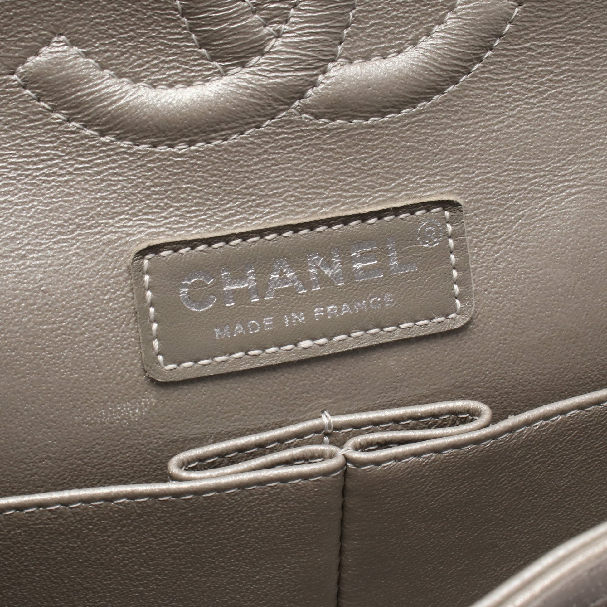 マトラッセ Wフラップ Wチェーンショルダーバッグ レザー シャンパンゴールド アンティークシルバー金具 シャネル バッグ CHANEL