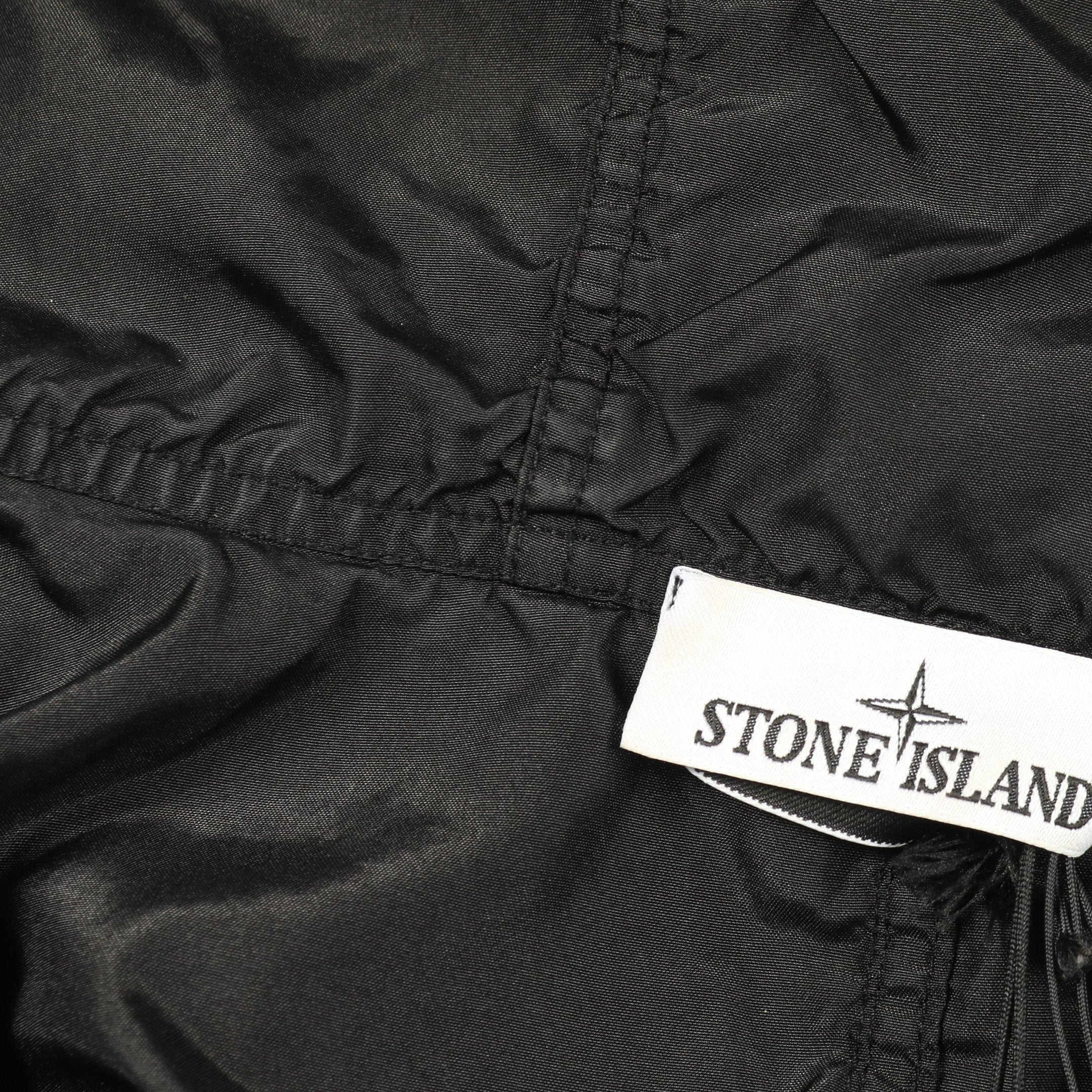 Technical Hooded Jacket ナイロンジャケット ブラック 切替 ストーン