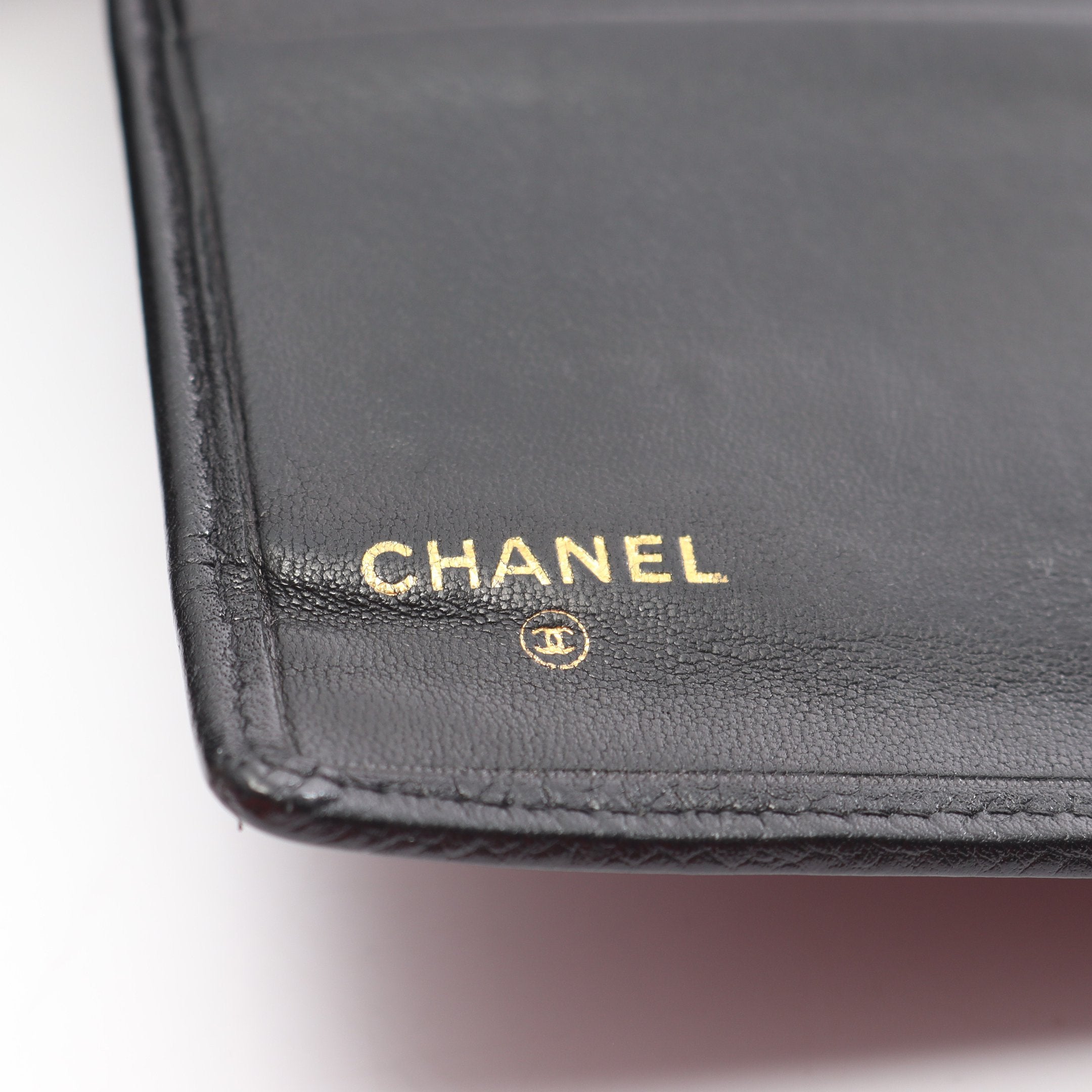 入手困難✨シャネル ビコローレ ココマーク Wホック がま口 キャビアスキン CHANEL（シャネル） CHANEL Wホック 二つ折り財布 がま口 小銭入れ 黒