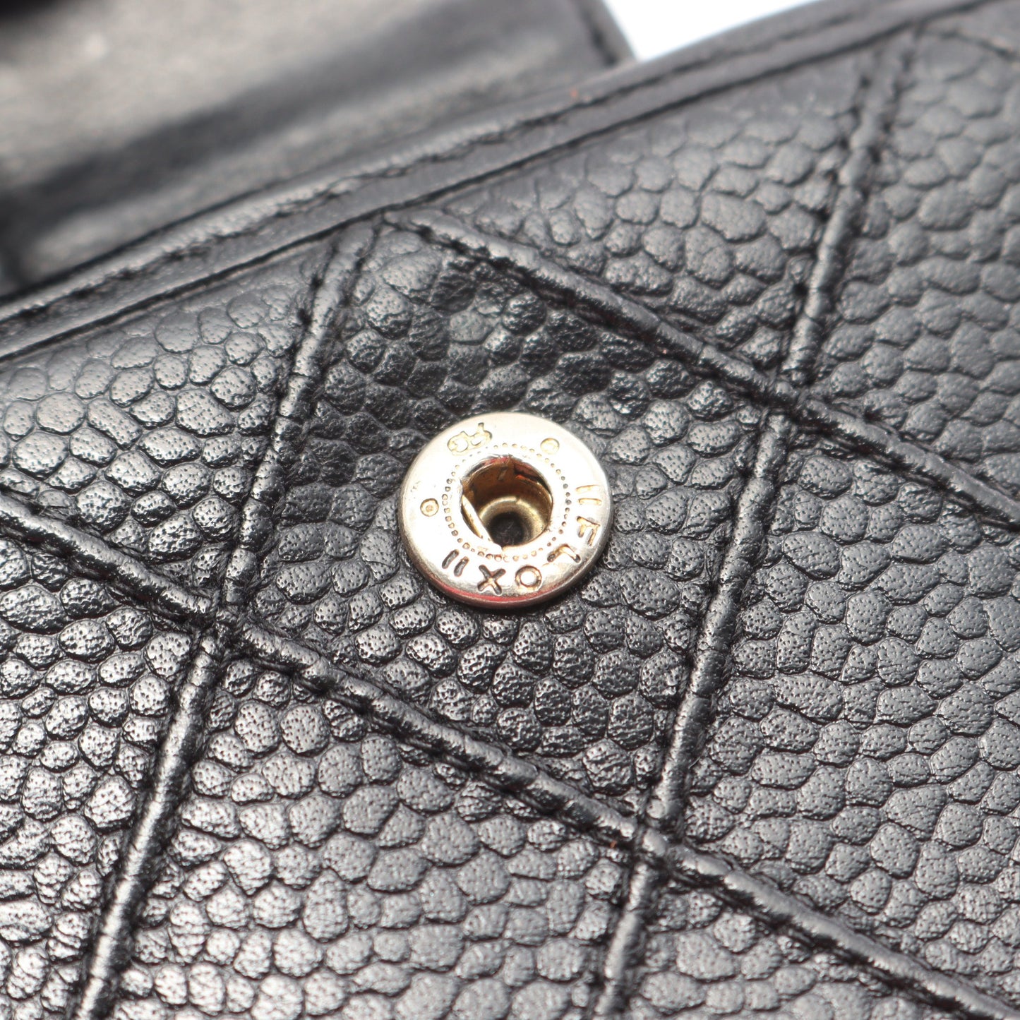 ビコローレ 二つ折り長財布 キャビアスキン ブラック ゴールド金具 がま口 シャネル 財布・小物 CHANEL