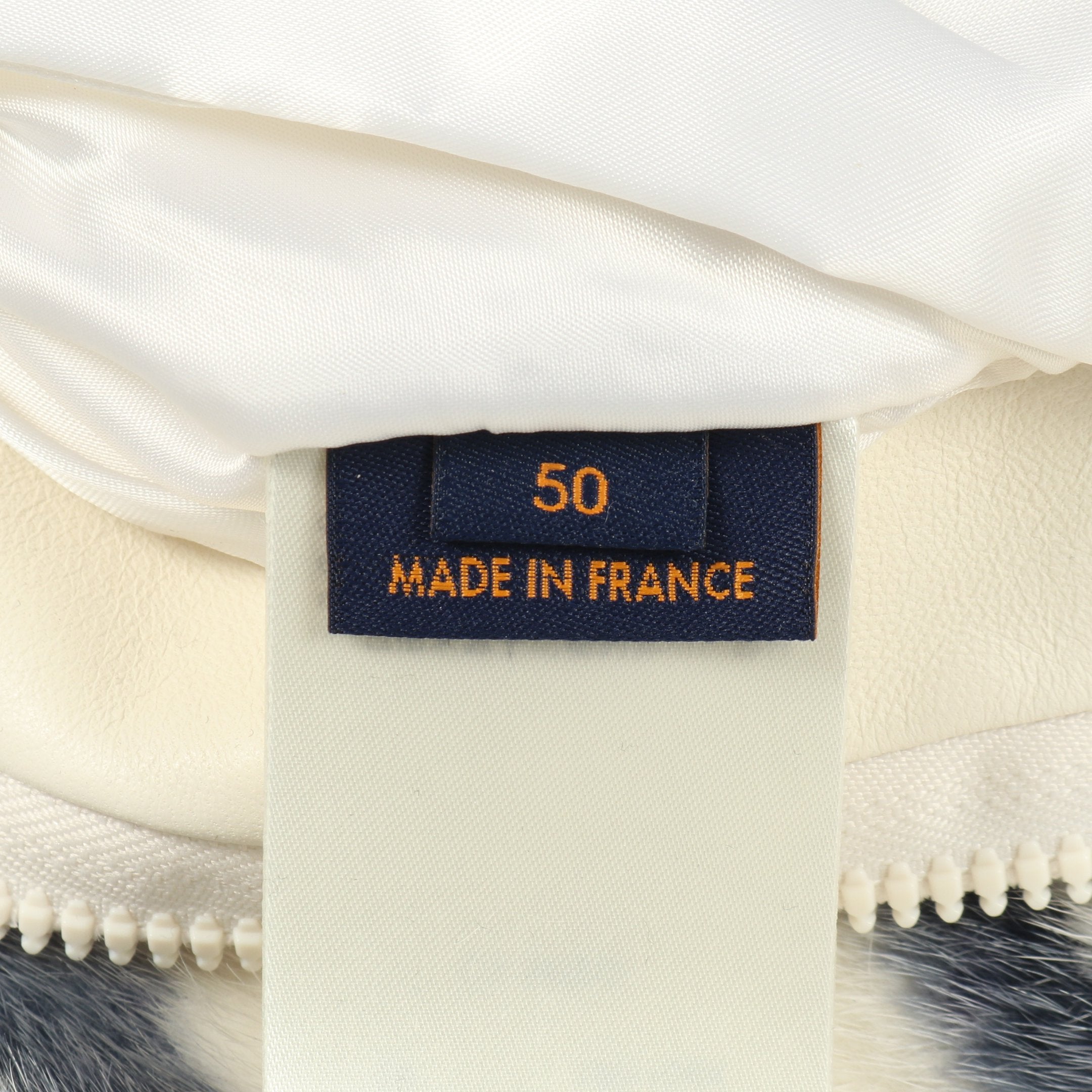 モノグラム ベスト ミンク ホワイト ブルー ルイヴィトン – RECLO