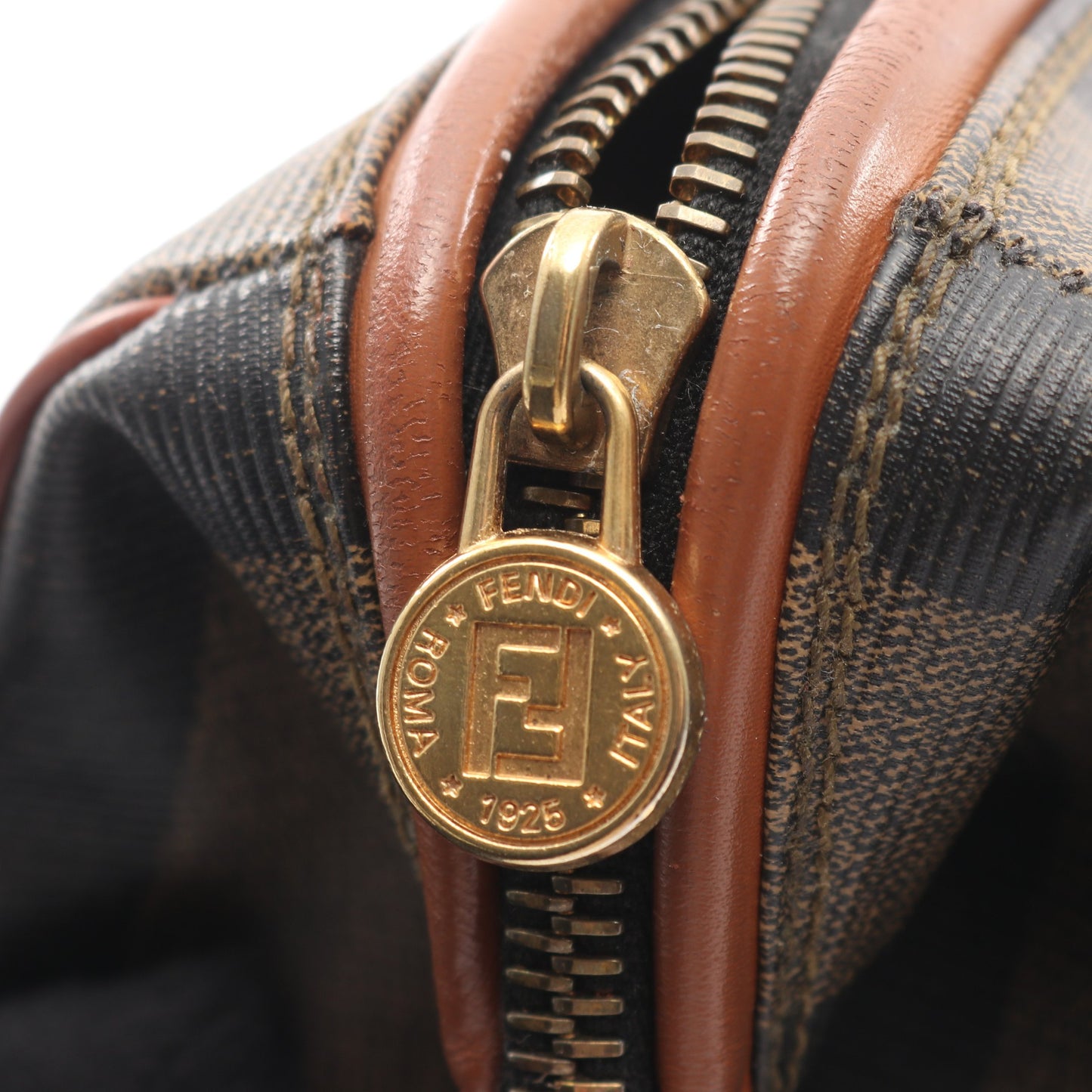 ぺカン ハンドバッグ ミニボストンバッグ PVC レザー ブラウン ブラック フェンディ バッグ FENDI
