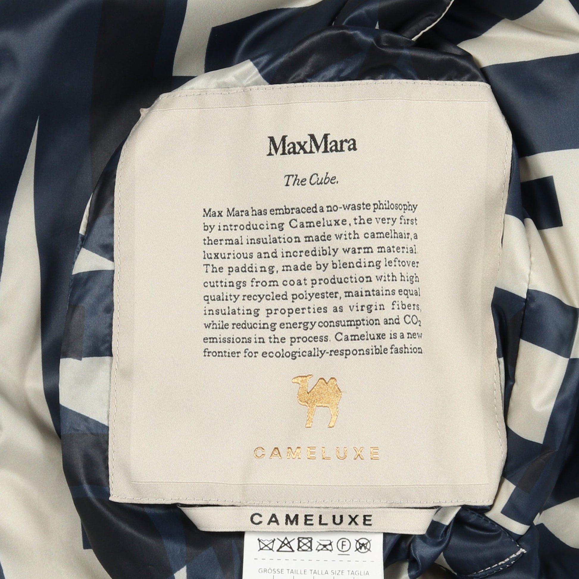 Logo Jackets CAMELUXE ジャケット 総柄 オフホワイト ネイビー フード付き 中綿 マックスマーラ アウター Max Mara