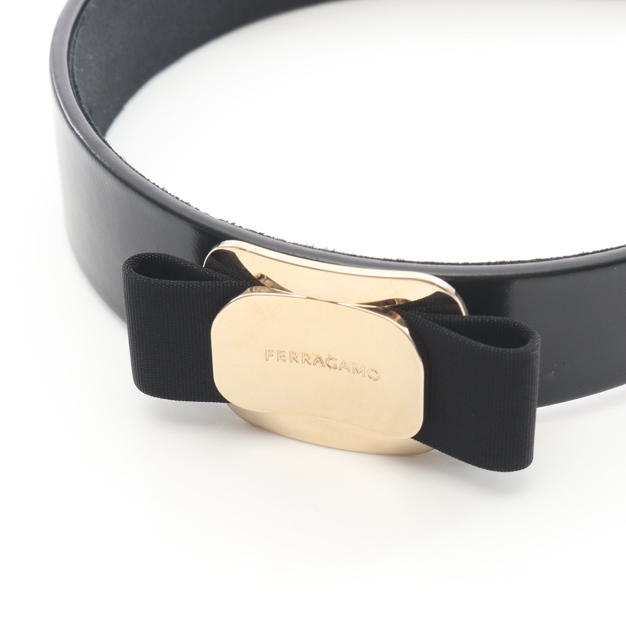 FERRAGAMO ブラックリボンカチューシャ Amazon.co.jp: サルヴァトーレ フェラガモ ヴァラ リボン カチューシャ