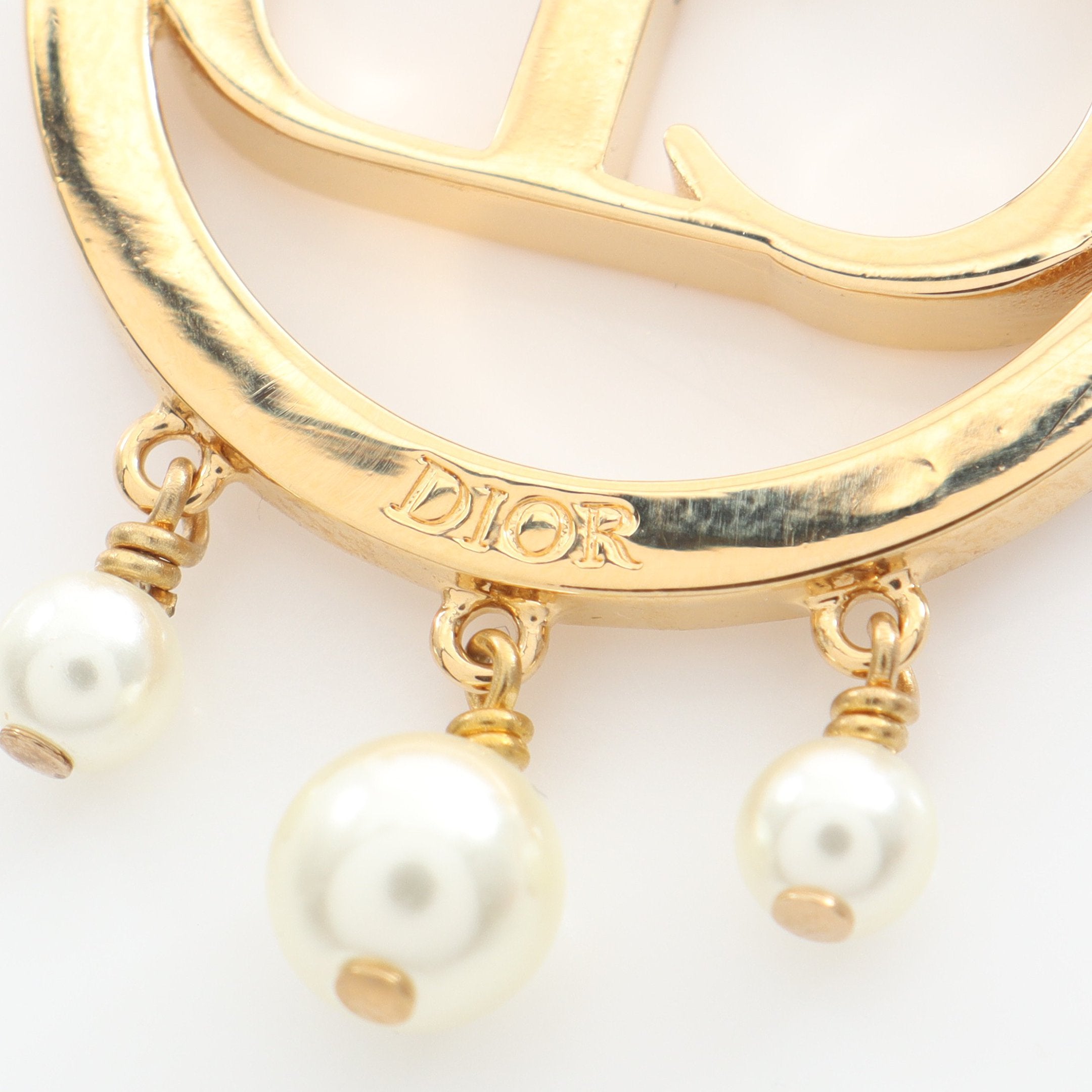 クリスチャンディオール　パールブローチ　CDロゴ　超美品 Christian Dior - ディオール DIOR レディース CDロゴ ブローチ