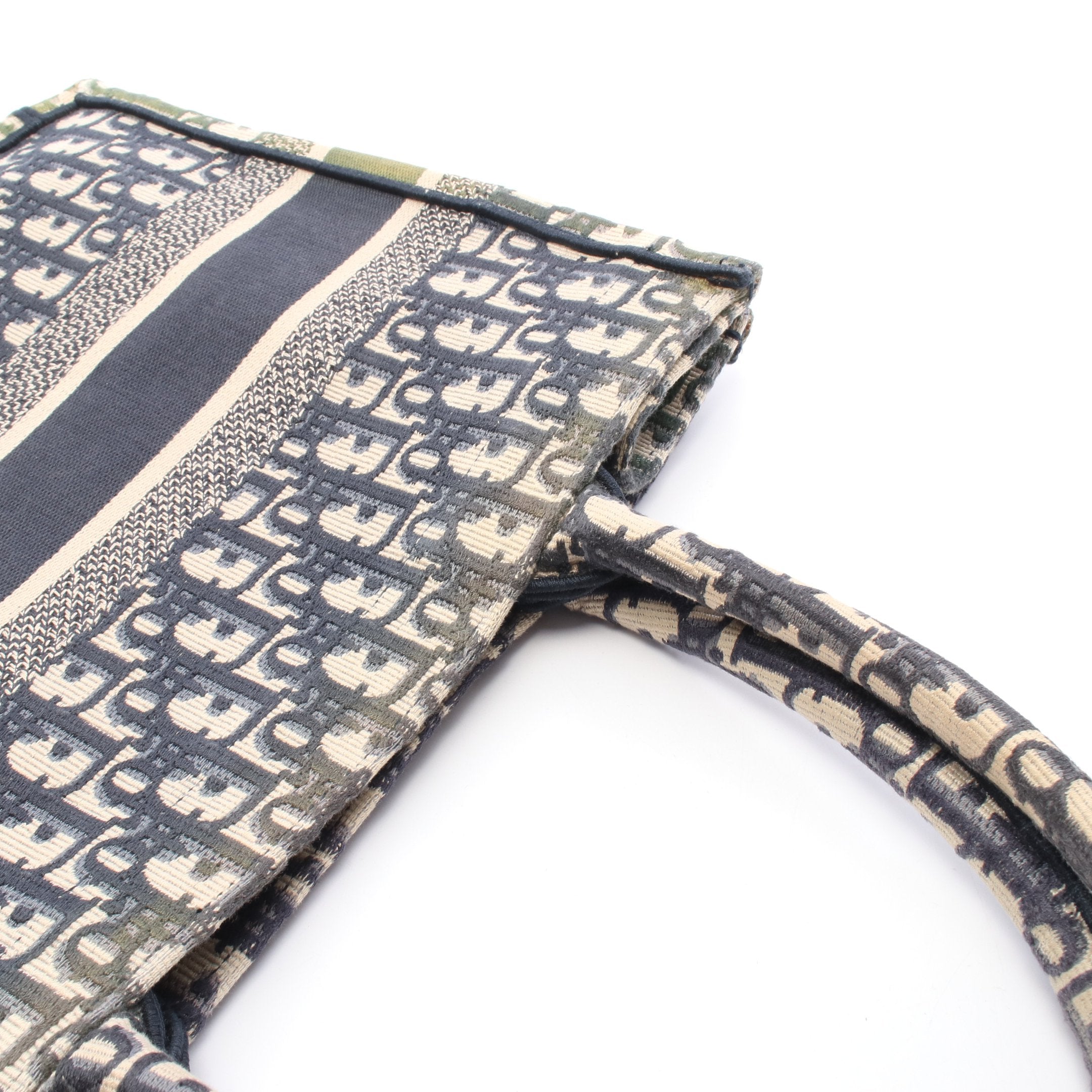 BOOK TOTE ブックトート ミディアム オブリーク ハンドバッグ トート