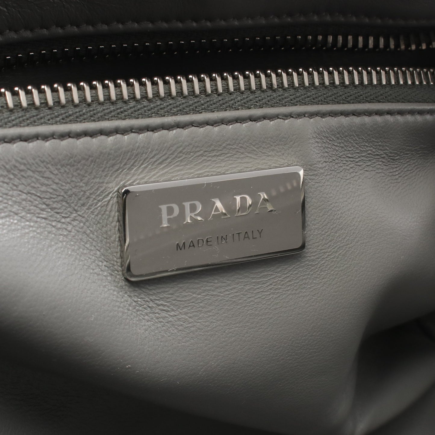 ハンドバッグ レザー グレー 2WAY プラダ バッグ PRADA