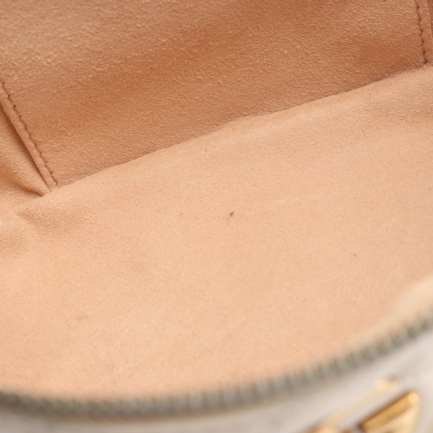 GGマーモント ミニ バックパック リュックサック レザー アイボリー グッチ バッグ GUCCI